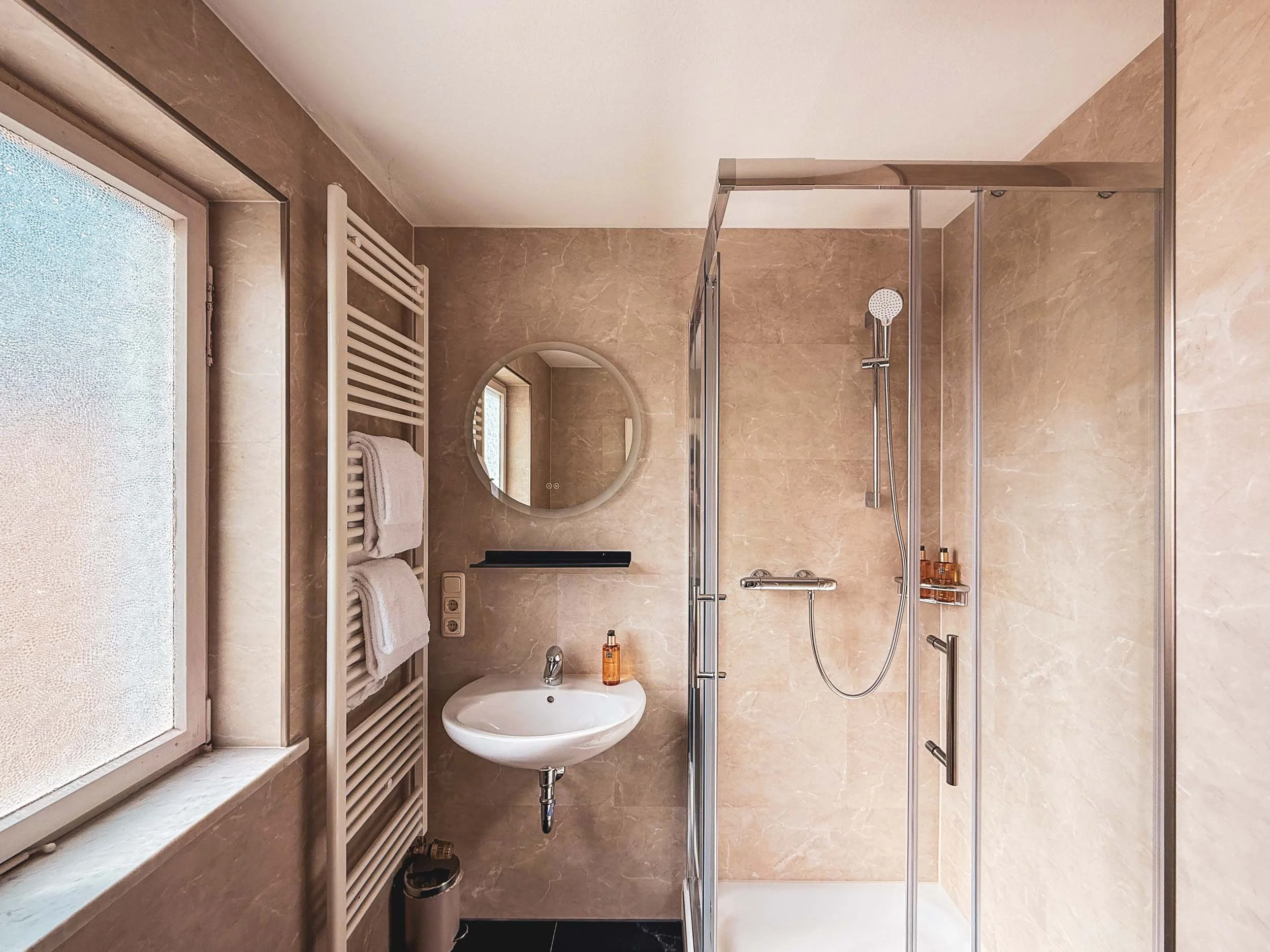 Villa Dora-FH Bad 2.jpg