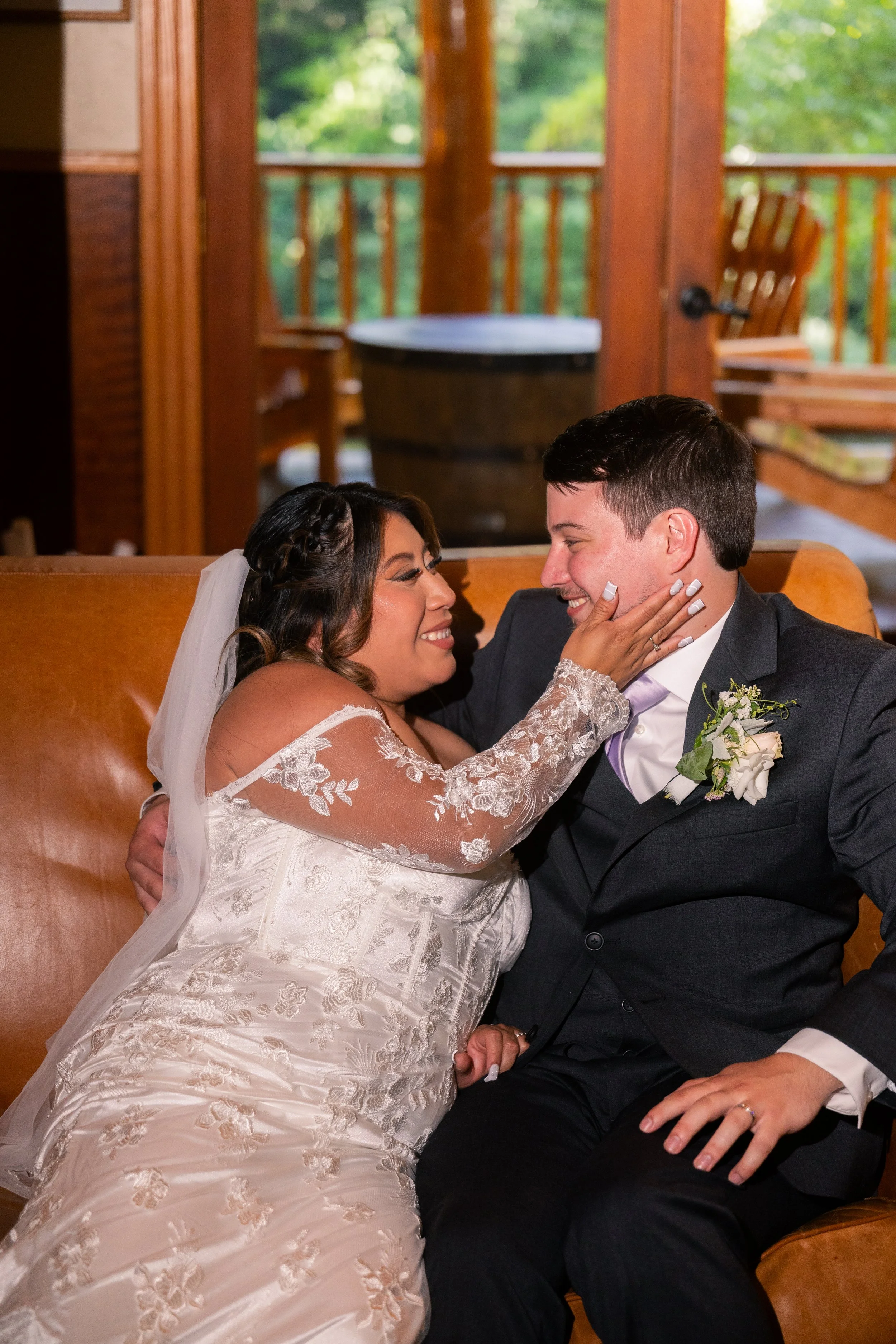 Lizette + Elliot Sneak Peeks-154.jpg