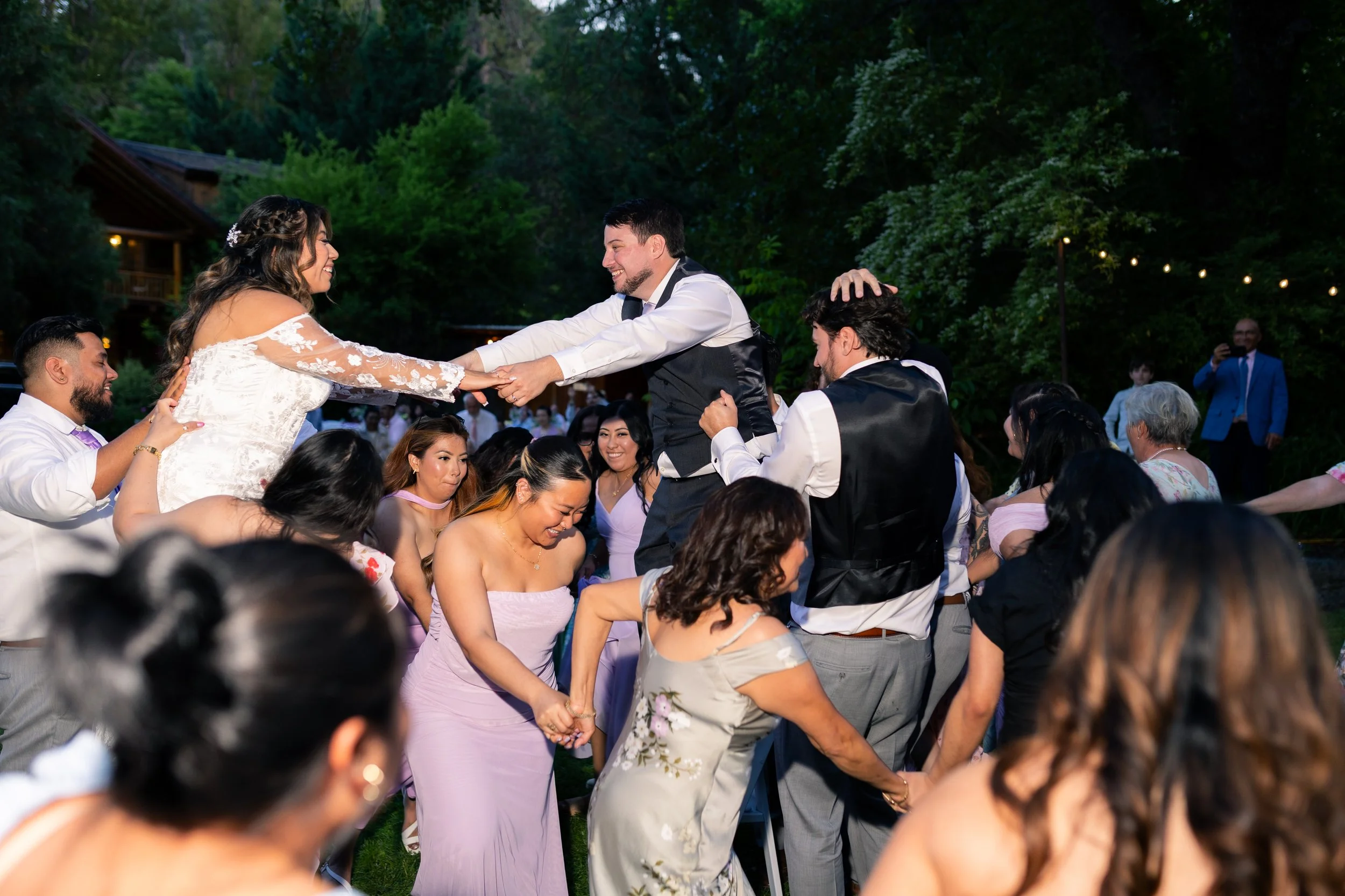 Lizette + Elliot Sneak Peeks-215.jpg