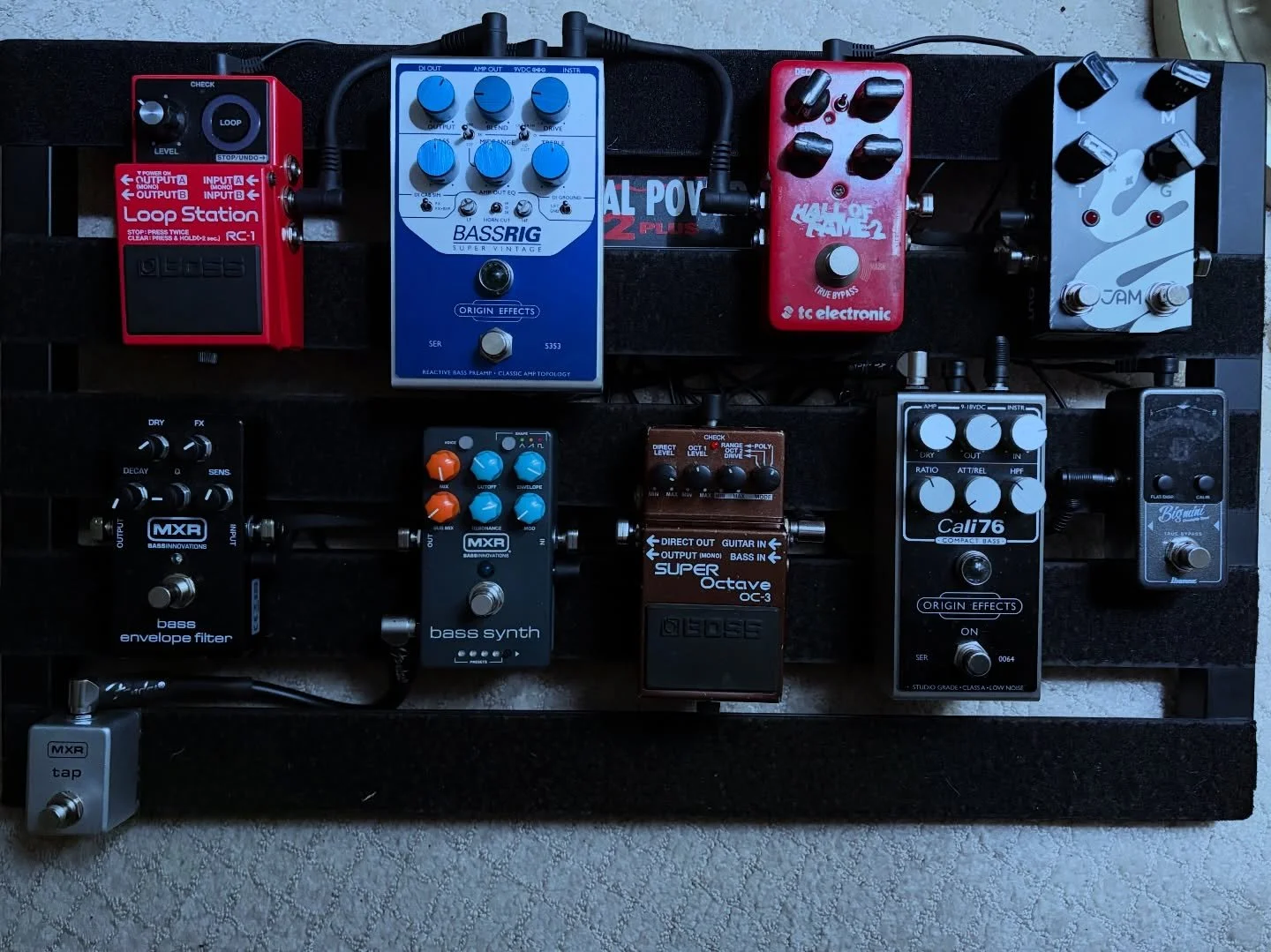 For my gear nerd friends: here&rsquo;s my pedalboard lineup for 2026! Come see the monster live at the Night Owl in Fullerton on Feb 7th for @revdrmusic &lsquo;s show! #pedalboard #musicgearporn #basspedals #pedalboardsofdoom #bassistsofinstagram