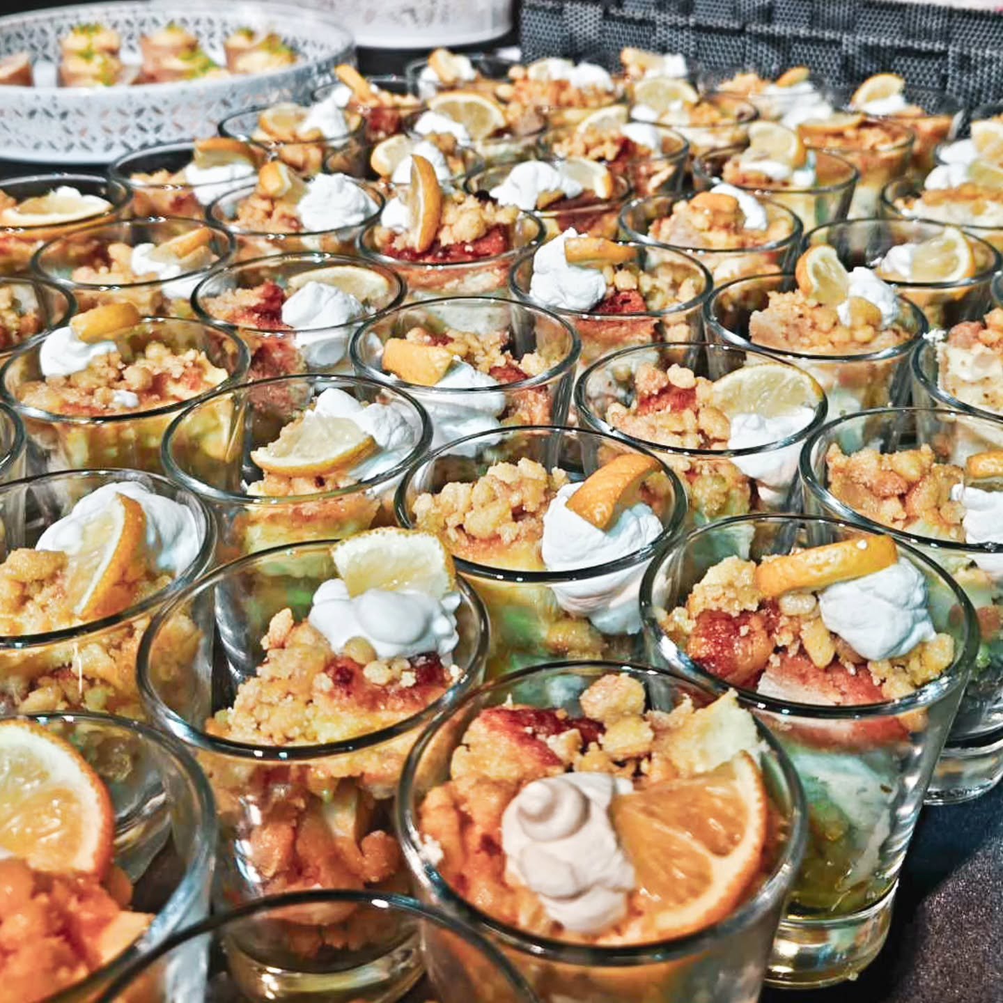 Najslaj&scaron;i okusi na va&scaron;em dogodku! 🧁🍰😍
@lolita_cafe_slovenia 

#kavalgroup #cateringkaval #katering #catering #slovenija #cateringslovenija #cateringservice #eventmanagement #lolitacafe #sladice #sweettooth