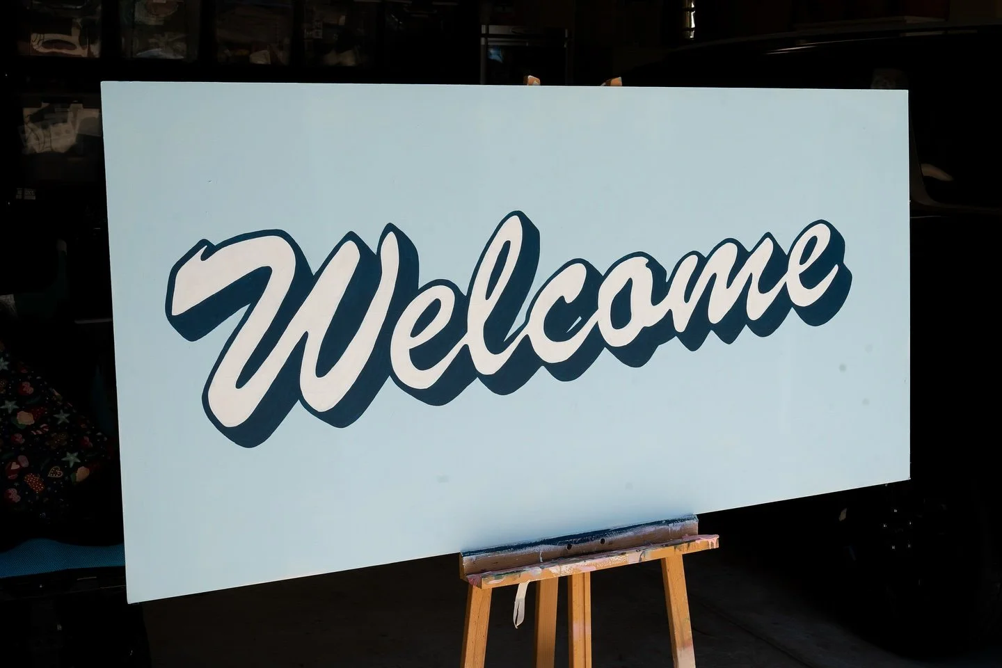 I have been inspired to try out sign writing! This welcome sign came to life with a bit of work on the computer and then getting it painted on this board!

The hardest thing was coming up with something to write in the first place&hellip;