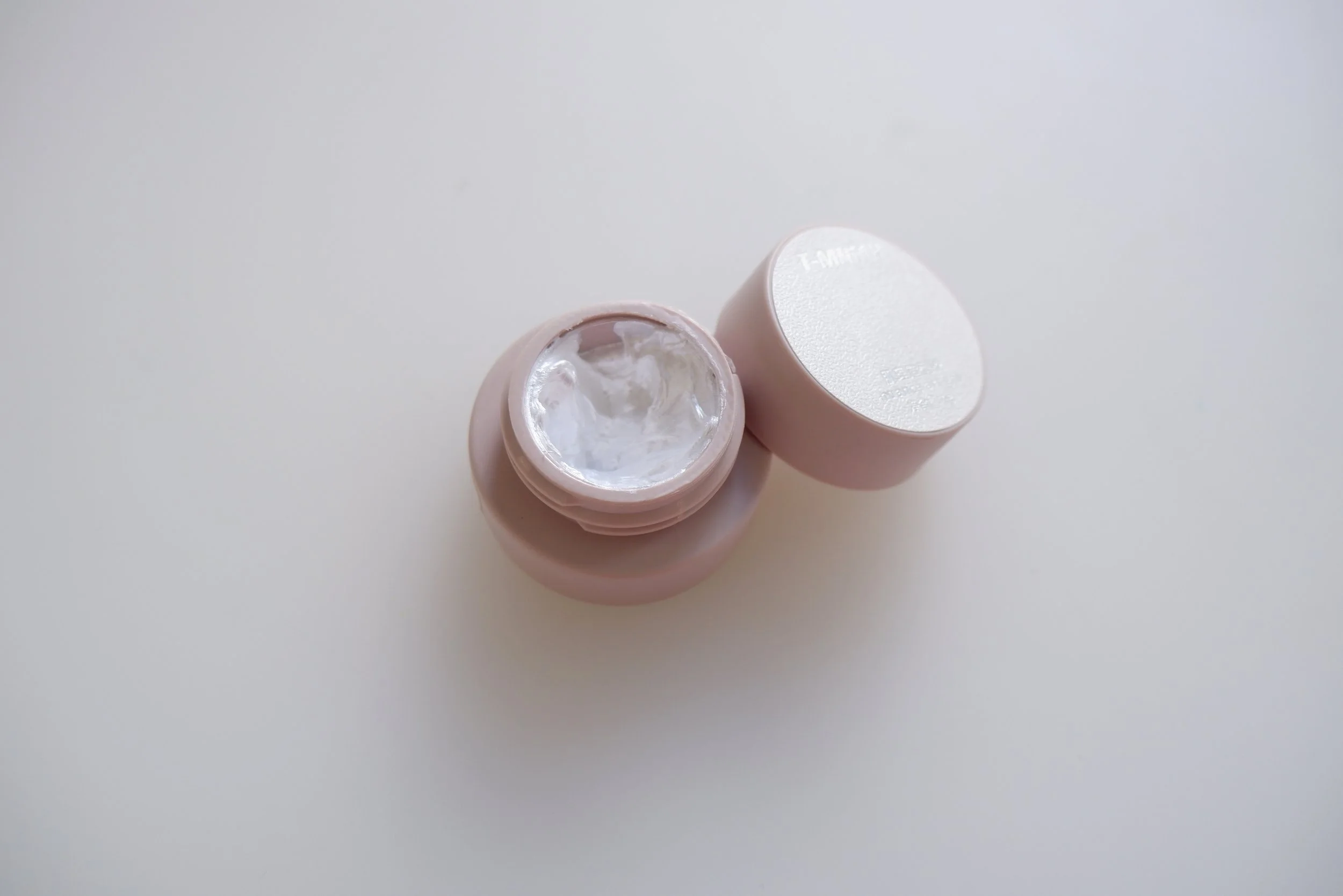 Kira by Huang Art Gel – Pearl Textured Nail Art Gel | Mellow Edit Nail Supplies and Education