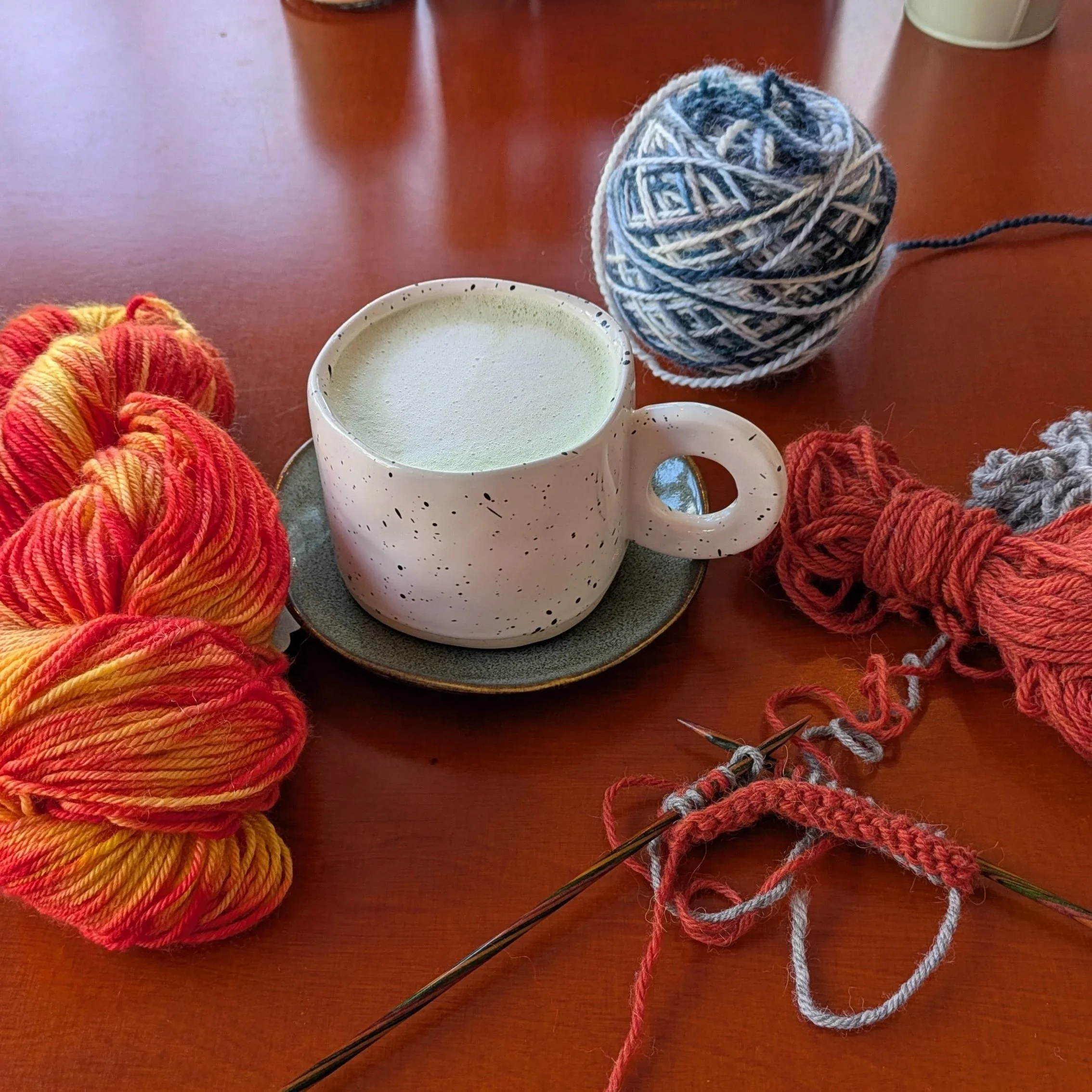 Matcha and knitting at Mabell Cafe