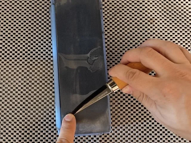 The only knife sharpening tutorial you’ll ever need