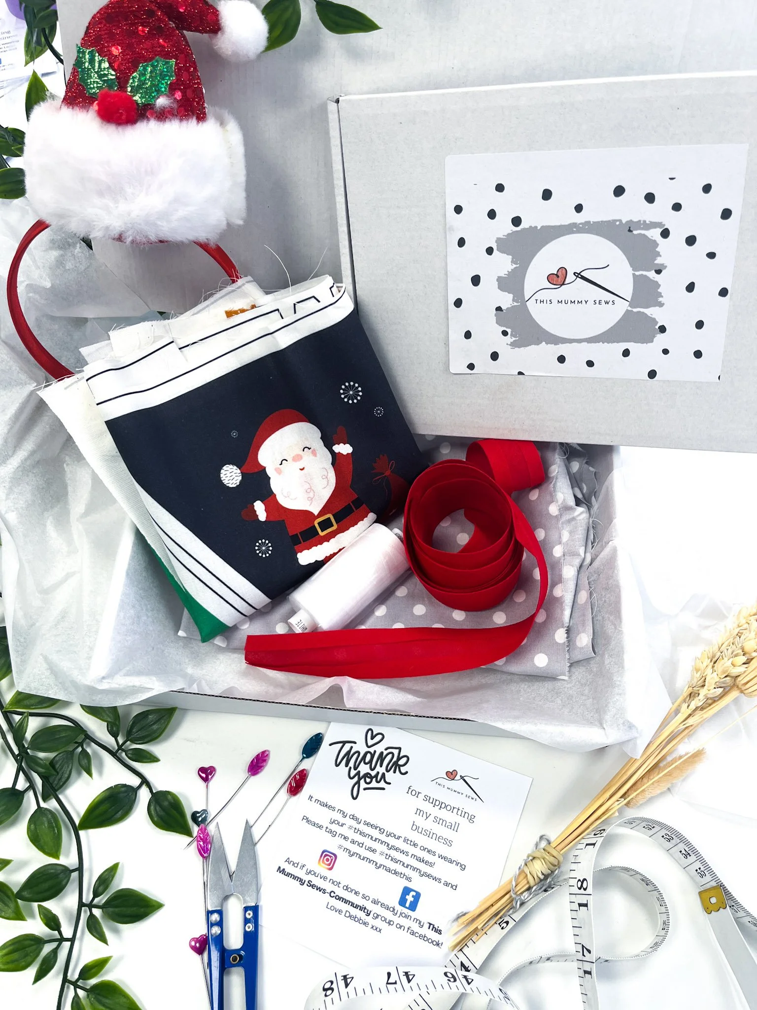 Christmas Bunting - Sewing Kit