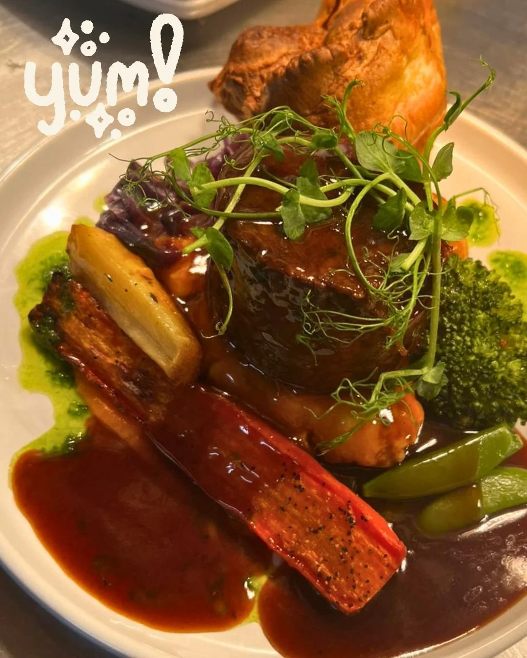 The Sunday Dinners are flowing, another delicious Beef Featherblade just left the kitchen... Walkins welcome until 6pm