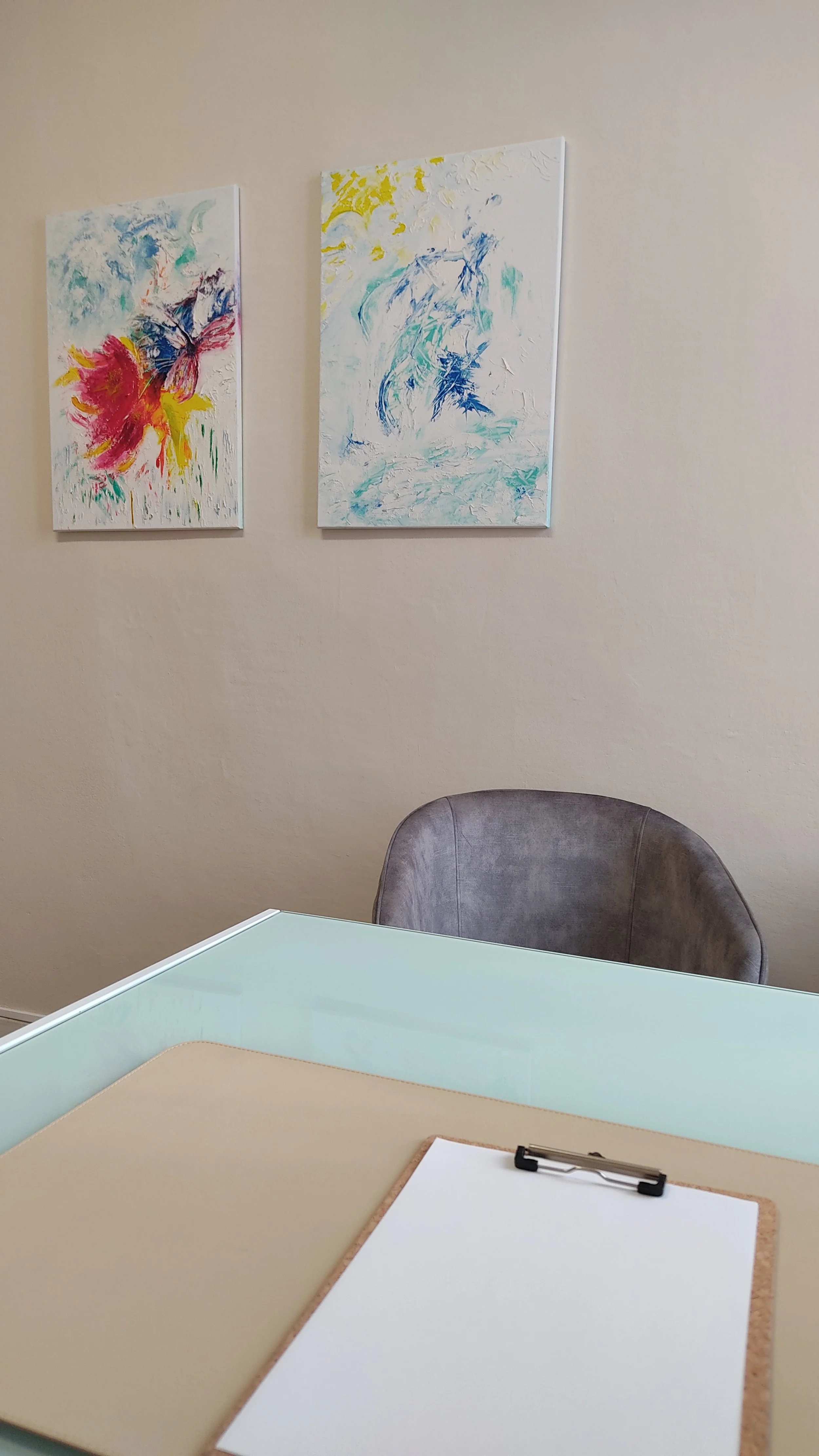 Poltroncina accogliente per Psicoterapia individuale e nello Studio della dott.ssa Alessandra Lobbia a Fidenza