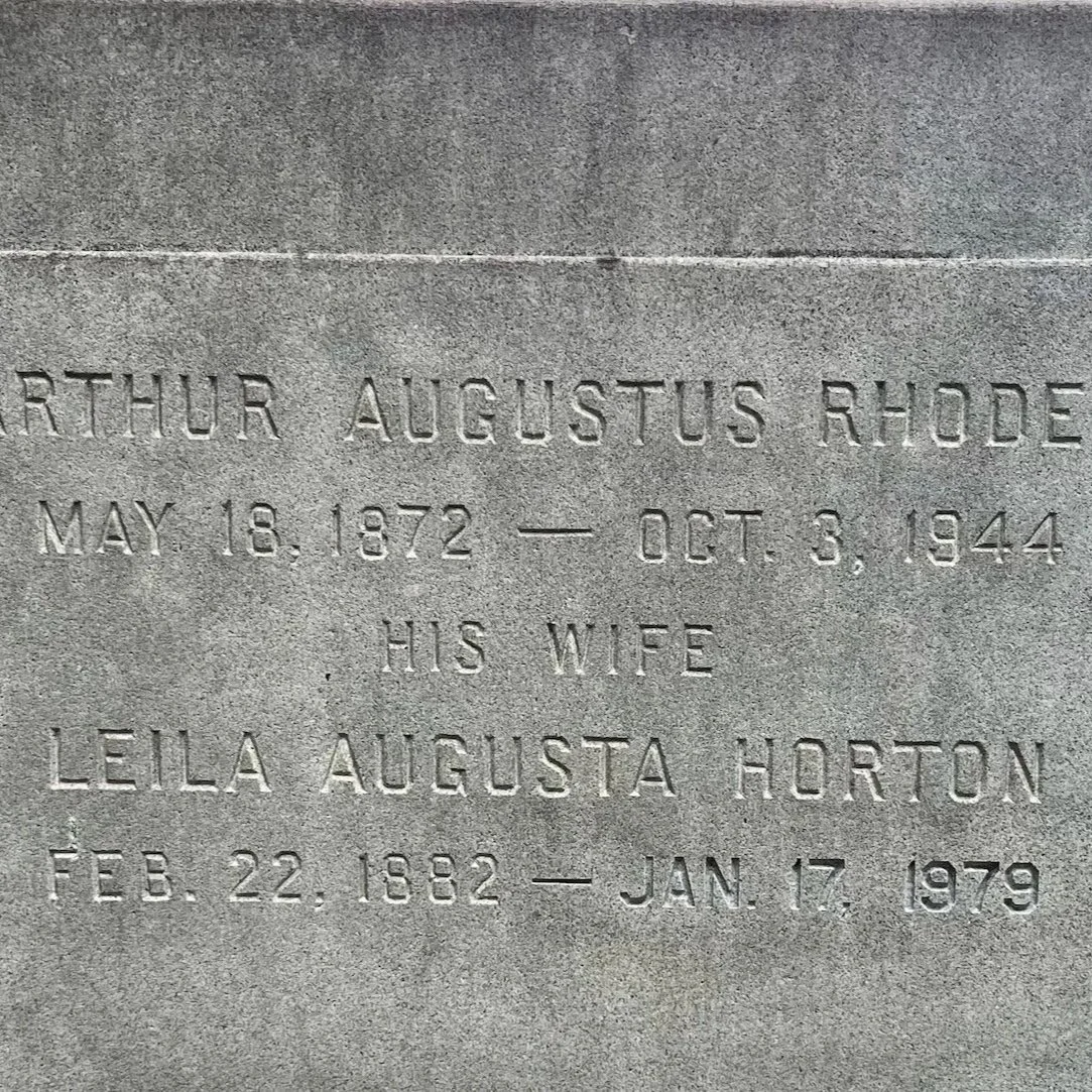 rhodesmonumentdate2.jpg