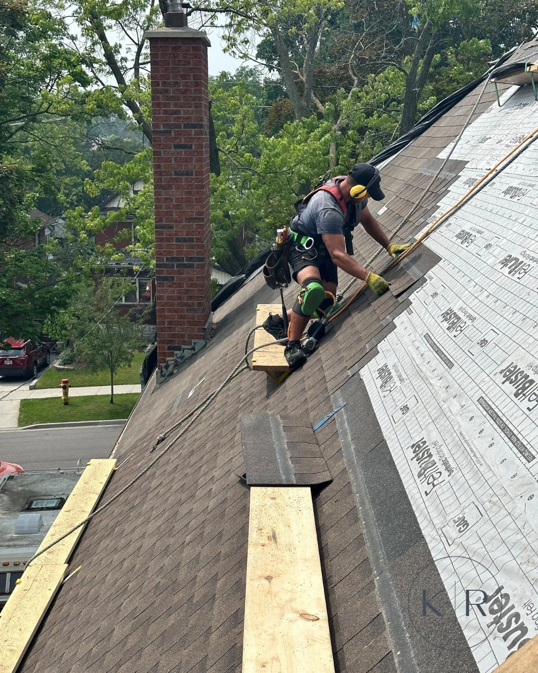 A leak &ne; new roof!

In fact, 9 times out of 10, the roof itself isn&rsquo;t the real problem.

Leaks often come from things like flashing, vents, nails in the wrong location, or areas where water is being redirected. It&rsquo;s almost never the sh