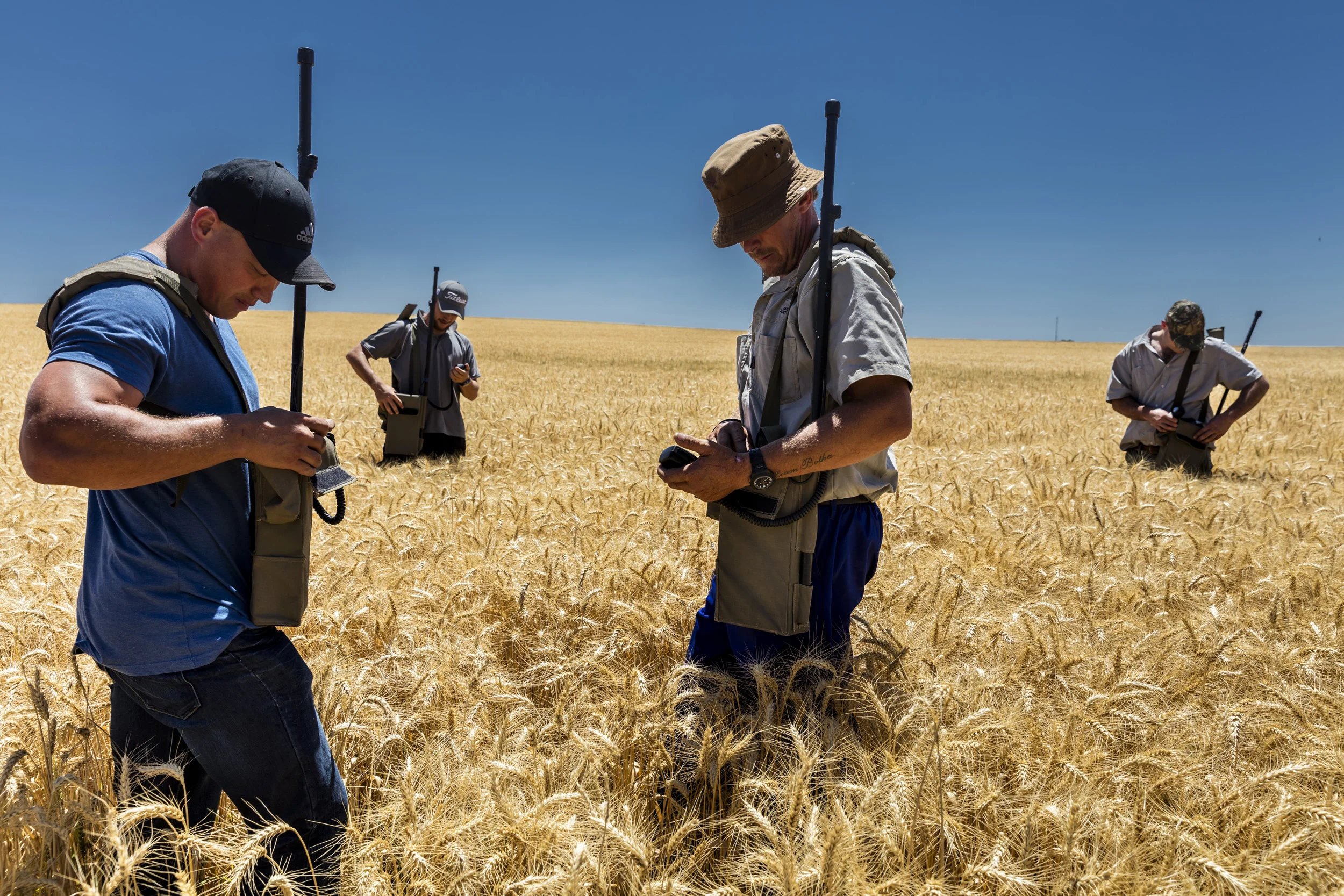 VANDERKLOOF, NORTHERN CAPE, 3 DECEMBER 2016: Members of the Suidlanders movement learn to use radios and maps on a farm in the North West Cape region of South Africa. Suidlanders are a group of around 100,000.00 white people who believe that persecu