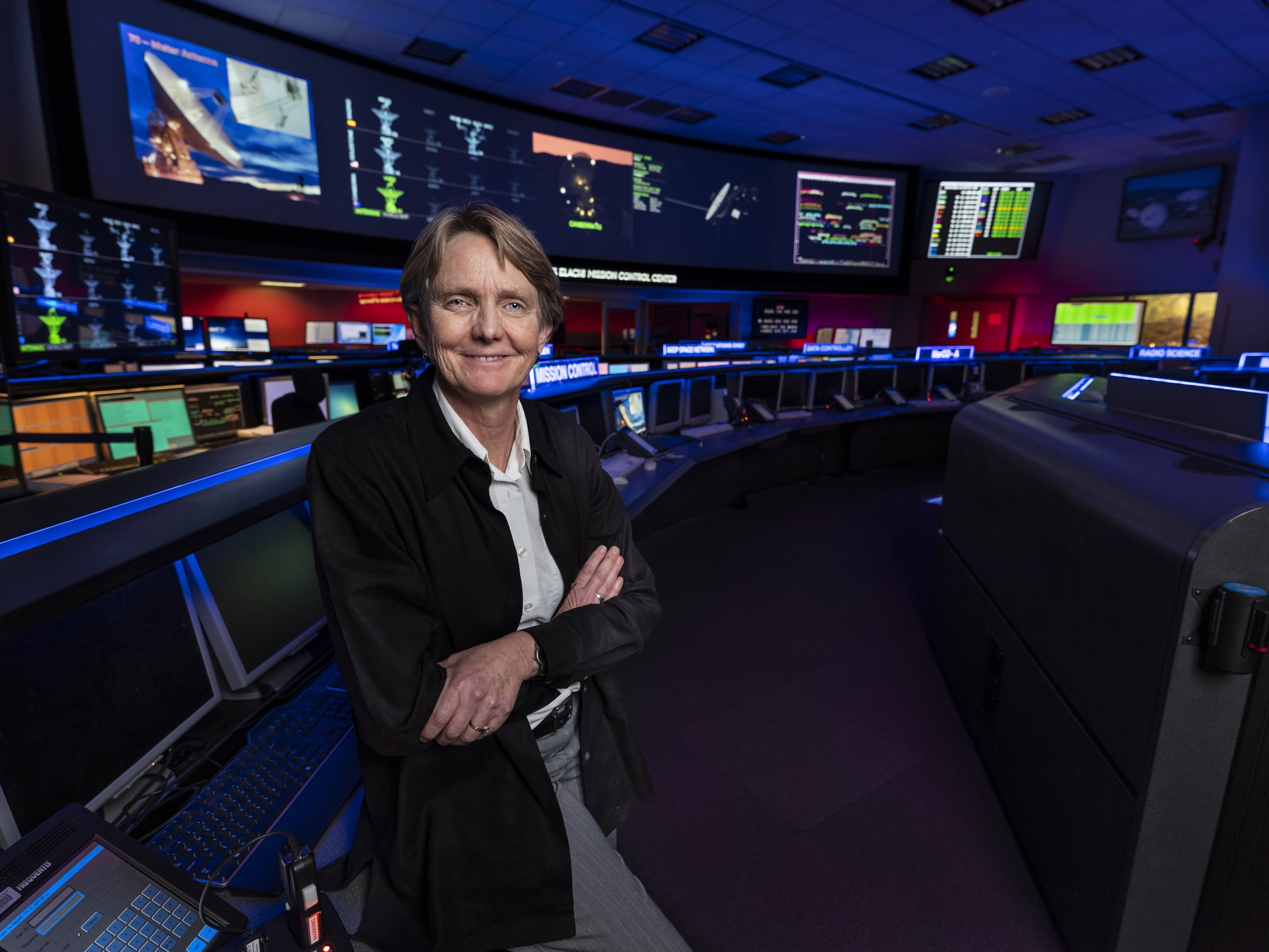 JET PROPULSION LABS - BUILDING THE MARS ROVER