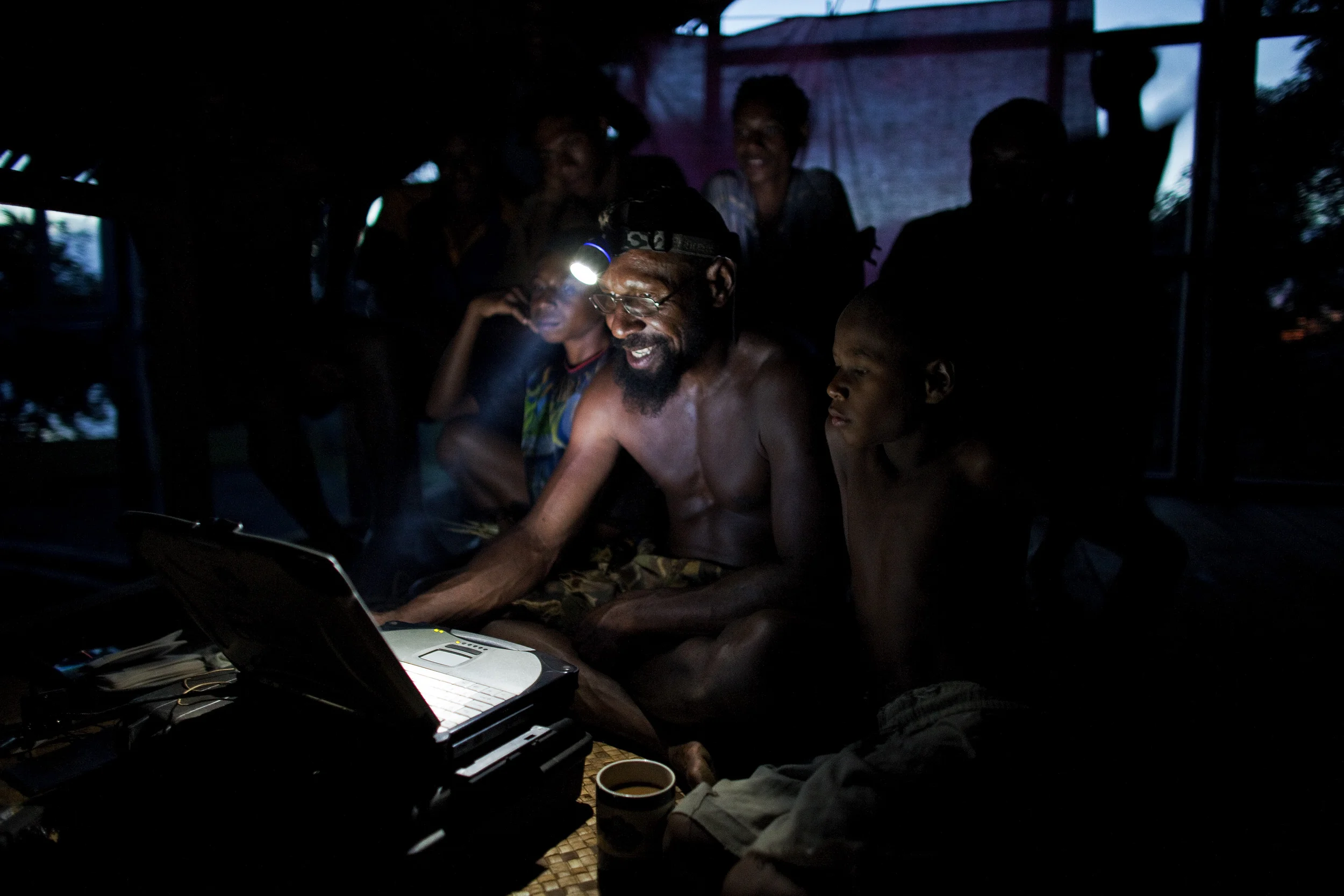 LAKE MURRAY, WESTERN PROVINCE, PAPUA NEW GUINEA-DECEMBER 2008: Kuni tribe member Galeva Sep is a human rights and environmental activist in his home area of Lake Murray, Papua New Guinea, 28 December 2008. Sep is a former Forensic detective who oper