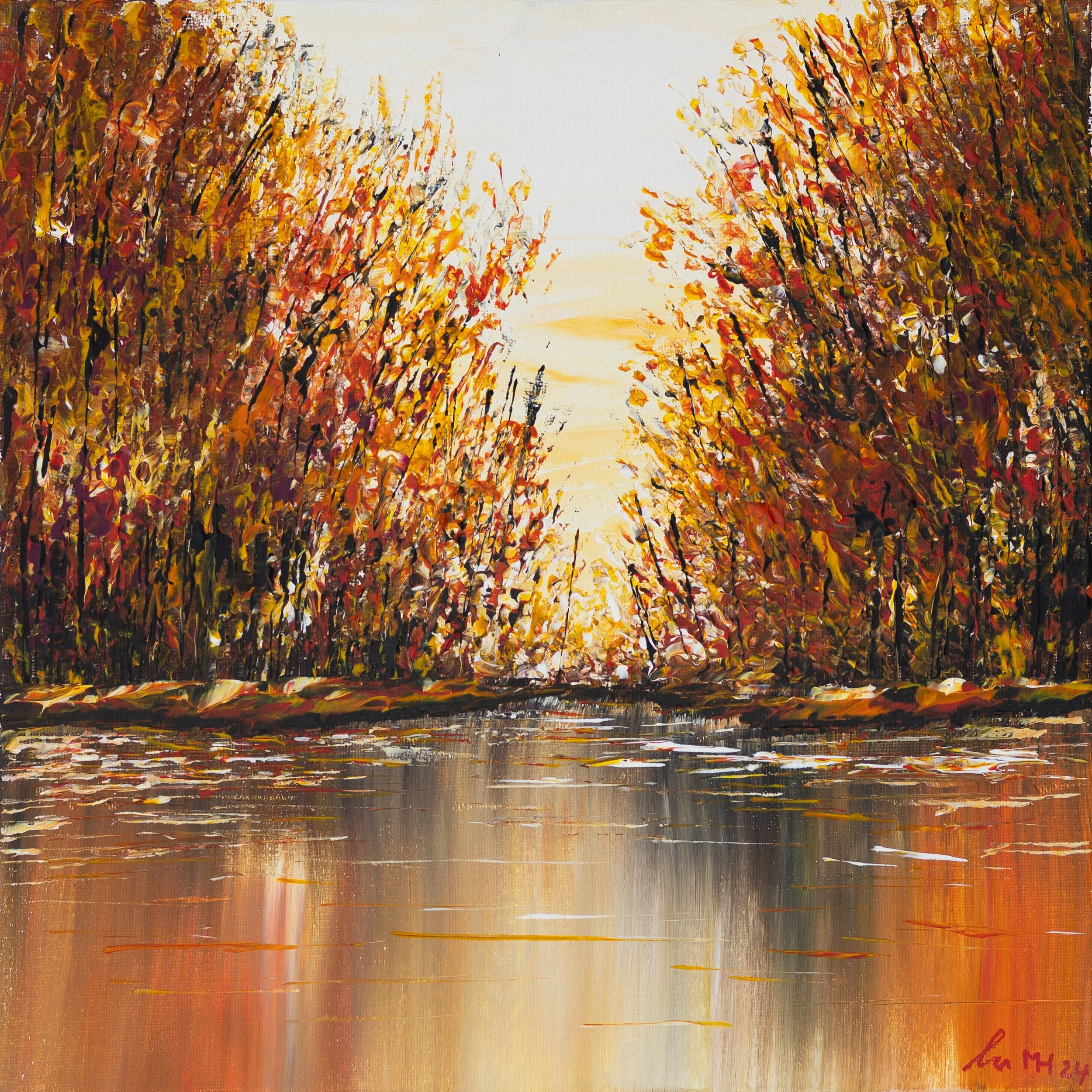 Ein impressionistisches Gemälde eines Flusses, umgeben von Bäumen mit orange, gelben und roten Blättern bei Sonnenuntergang.