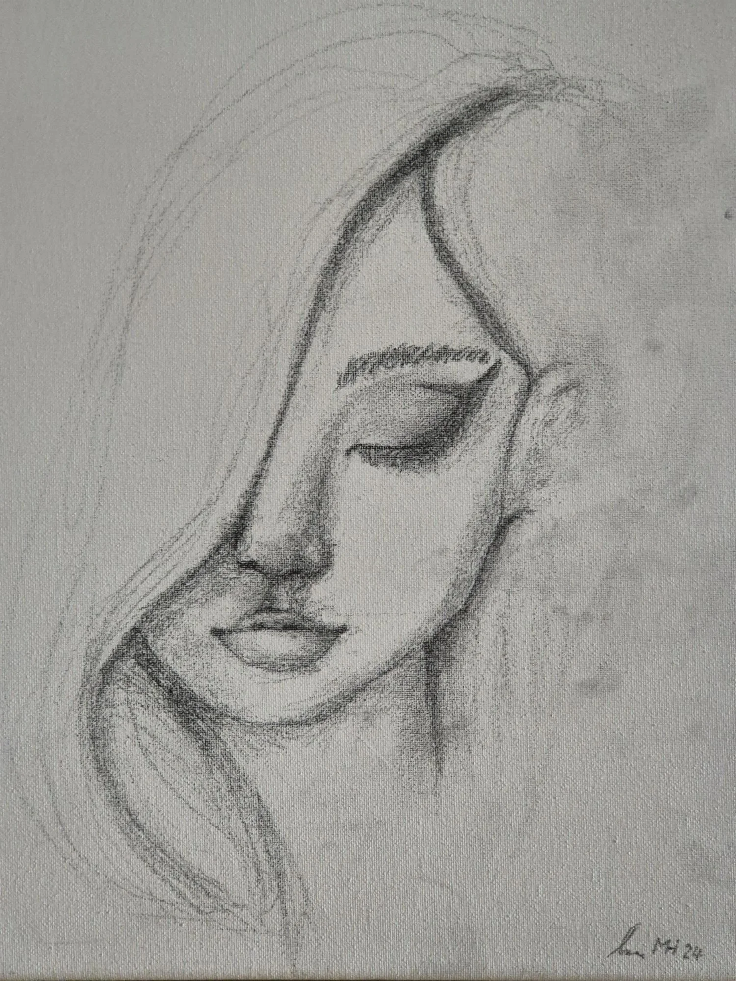 Skizze eines Porträtgesichts einer Frau mit geschlossenen Augen und langem Haar.