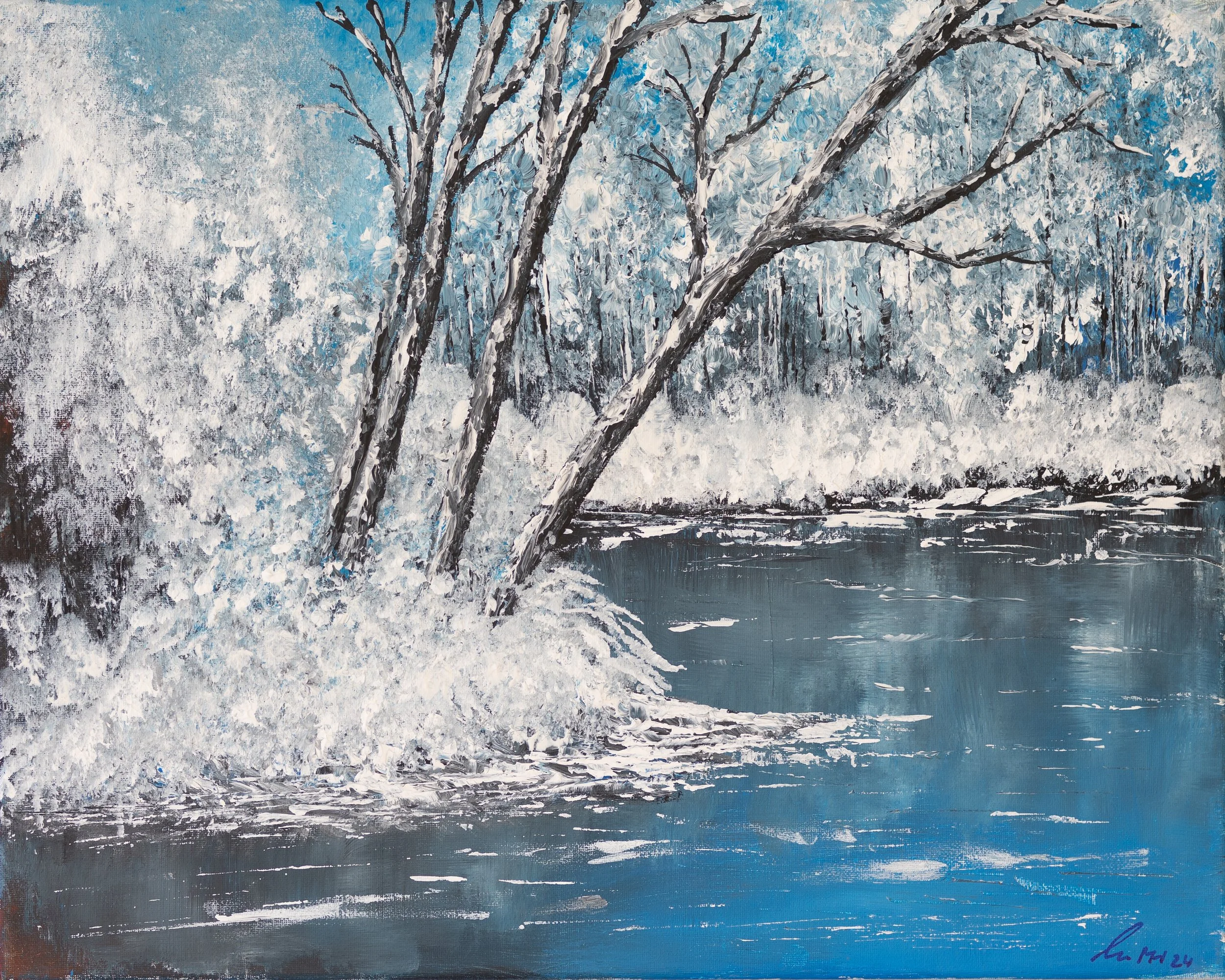 Eine Winterlandschaft mit schneebedehnten Bäumen am Fluss.
