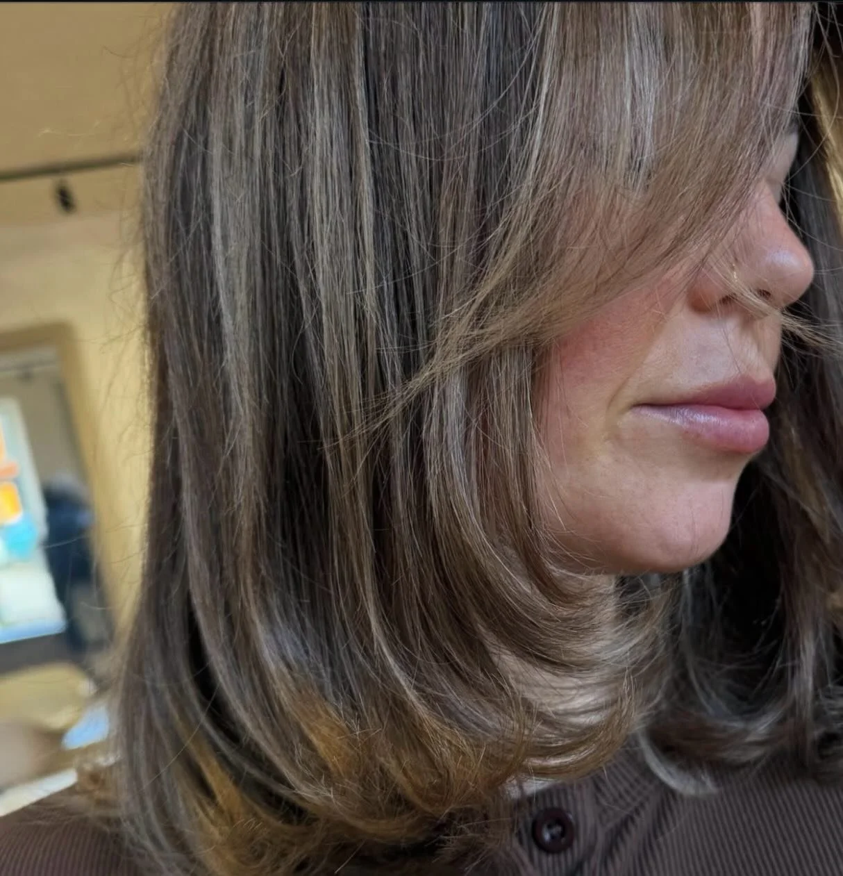 Try going to the darker side for Winter ✨with cool chocolate lowlights 🍫
Mia created this gorgeous new colour for her client. 
Looking to book your next appointment ? Book in with Mia she'll have you looking lovely for the Christmas party season.