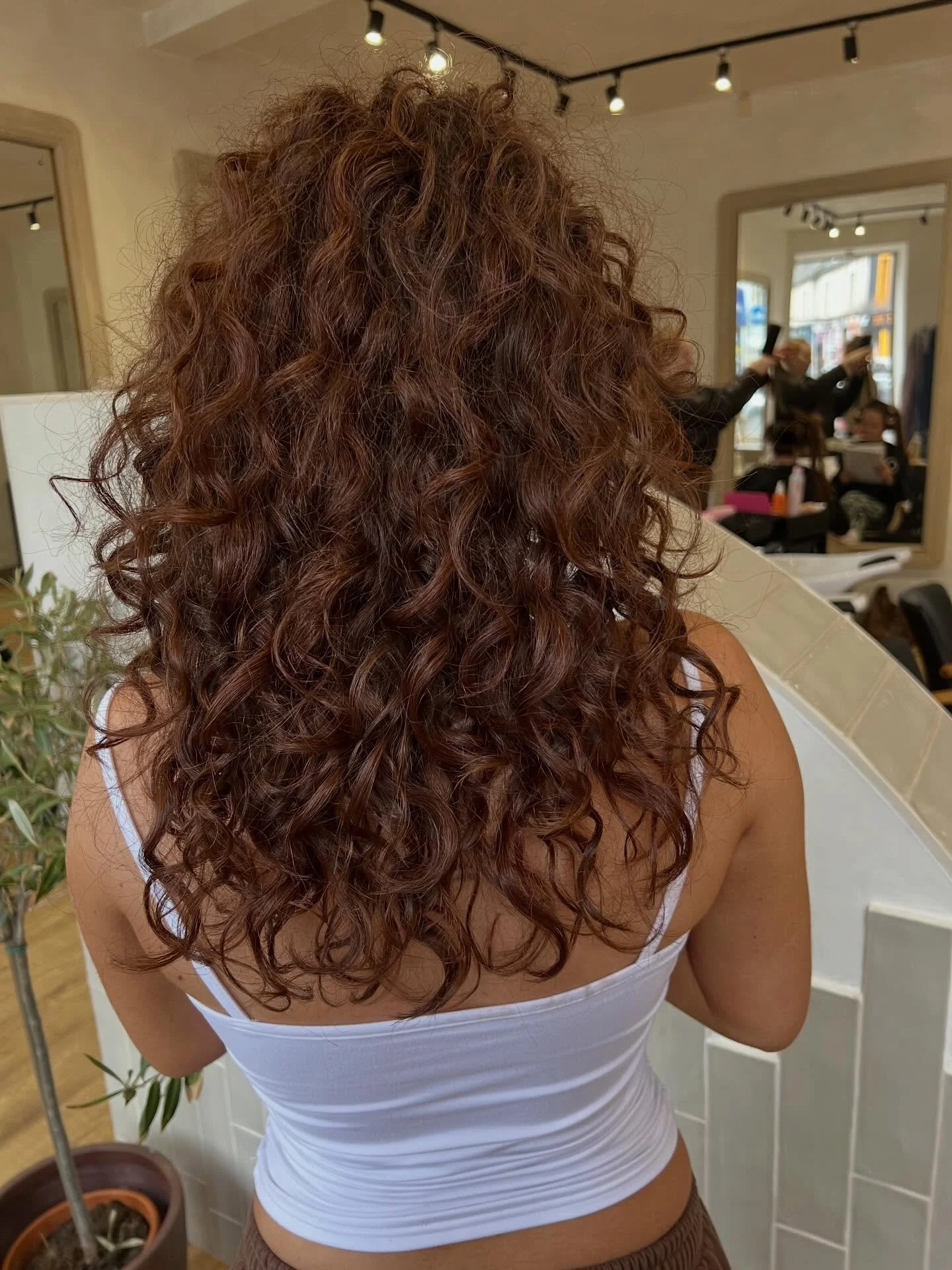 Gorgeous new hair day for Clara ✨

Clara visits us every 6&ndash;8 weeks to keep her natural curls looking it's very best. 
Regular trims help maintain shape and keep the hair in tip-top condition, just the very ends and a tidied to refresh the style