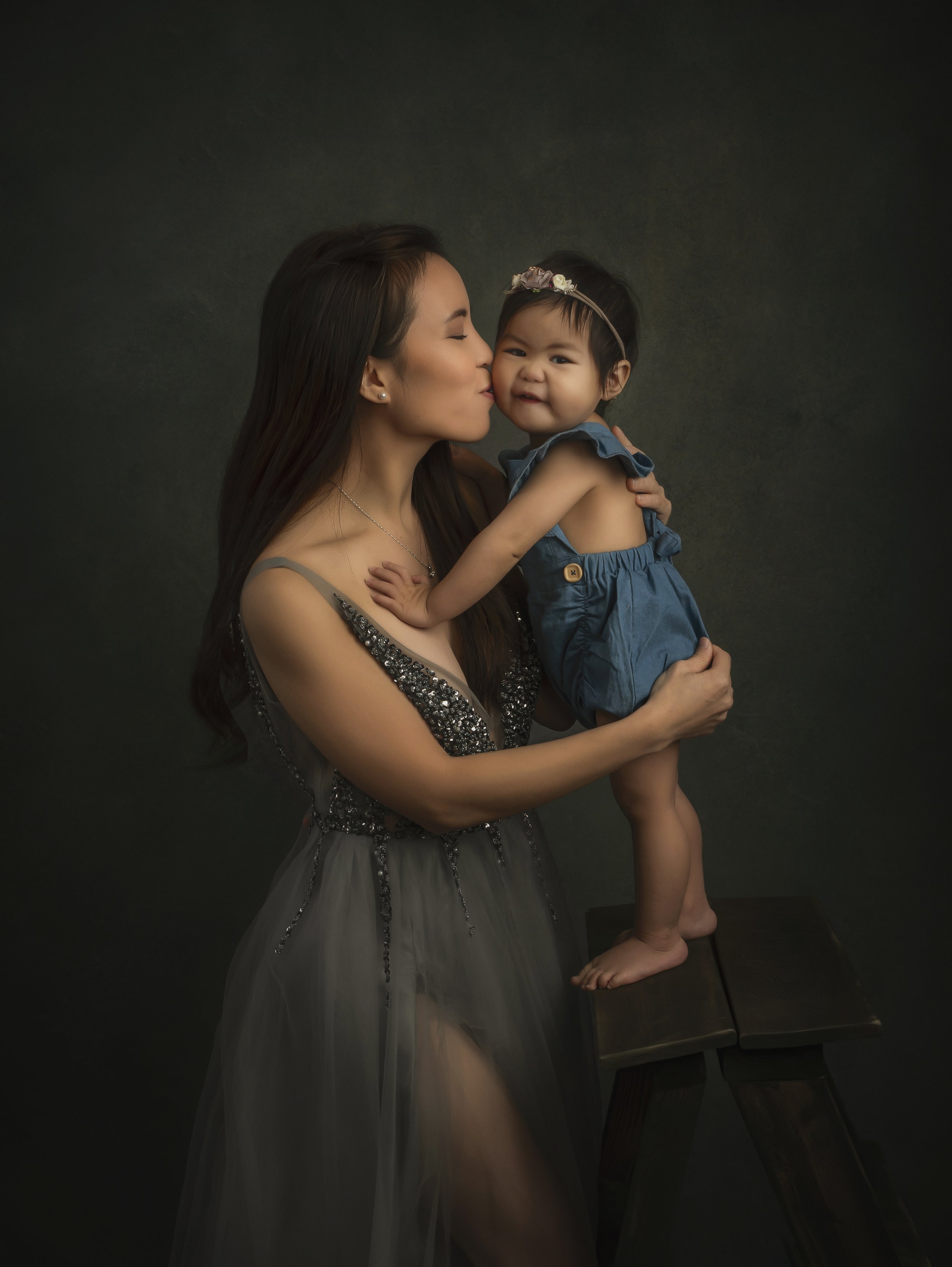 Mommy and daughter photo by Ally