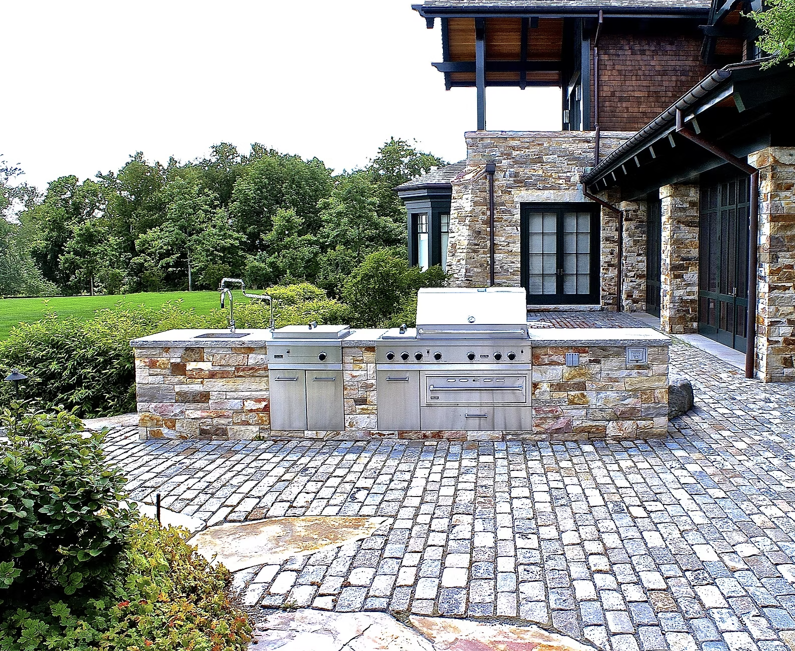 Luppino Landscaping & Masonry 