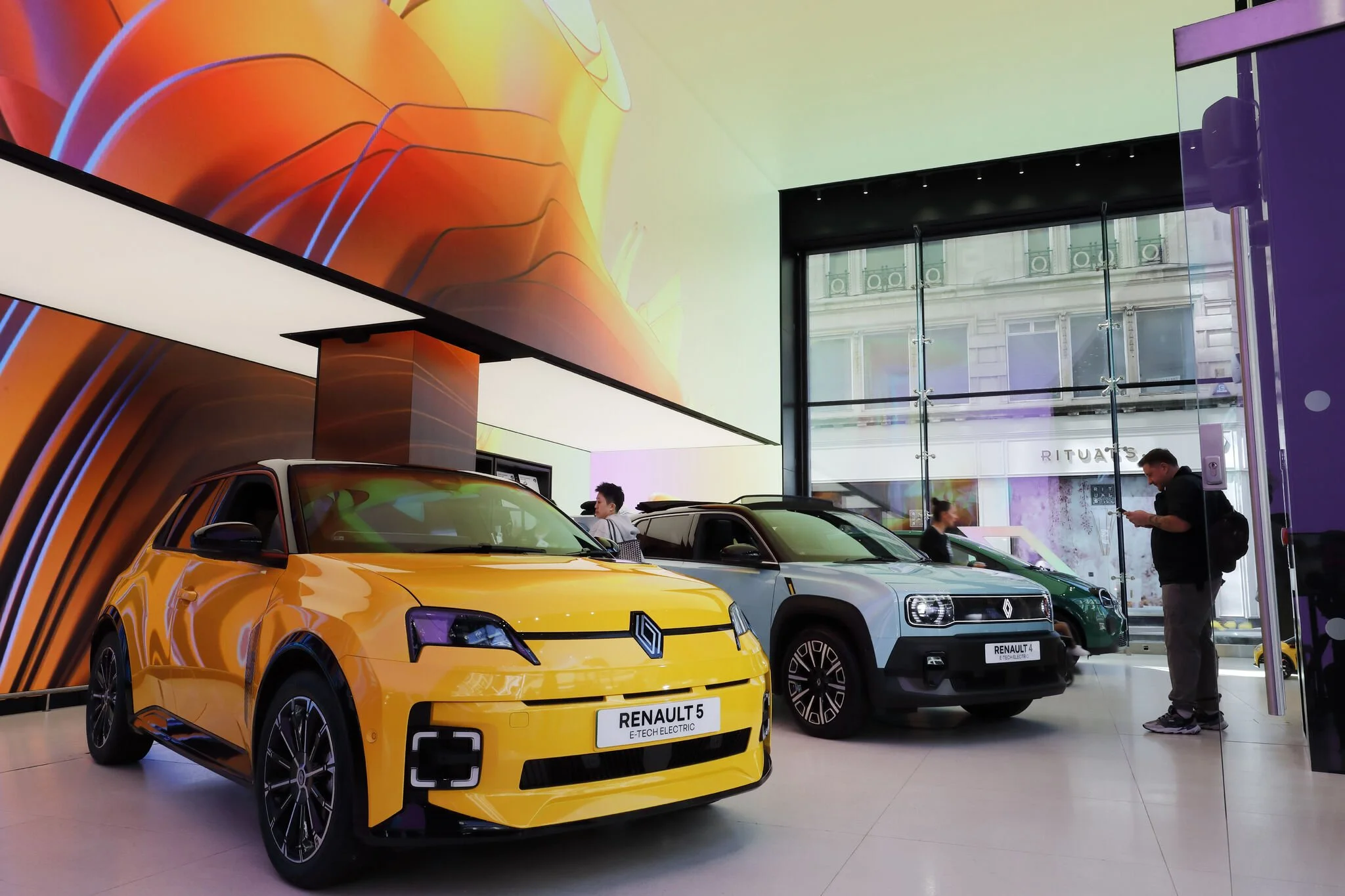Maison_Renault_store_activation_Avantgarde_3.jpeg