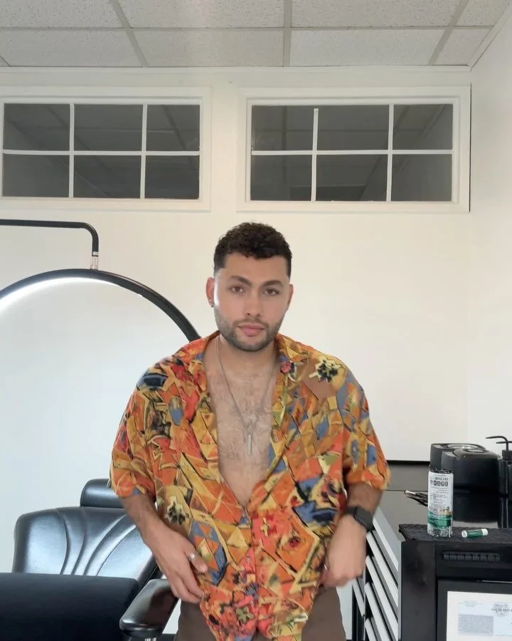 It&rsquo;s meeee, your brow guyyyy. Wanted to share some recent outfits that I have been enjoying! 🤭🙂&zwj;&harr;️😍

I miss sharing outfit pictures with you guyssss. Felt cute won&rsquo;t be deleting. Have a great start to your week friends + brow 