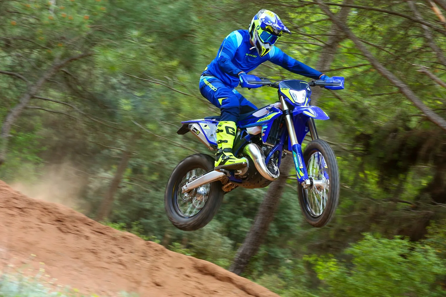 Sherco 125 jumping
