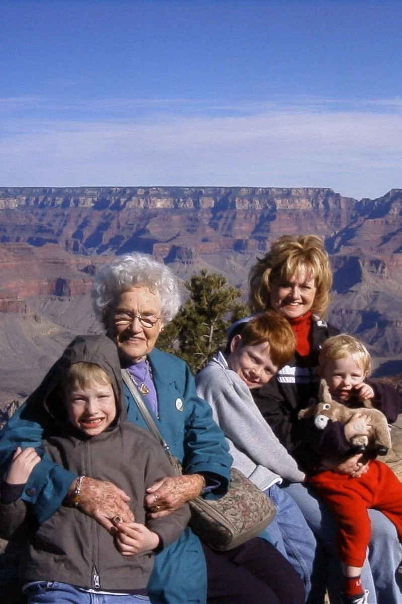 Nana+%26+Family+at+Grand+Canyon+II.jpg