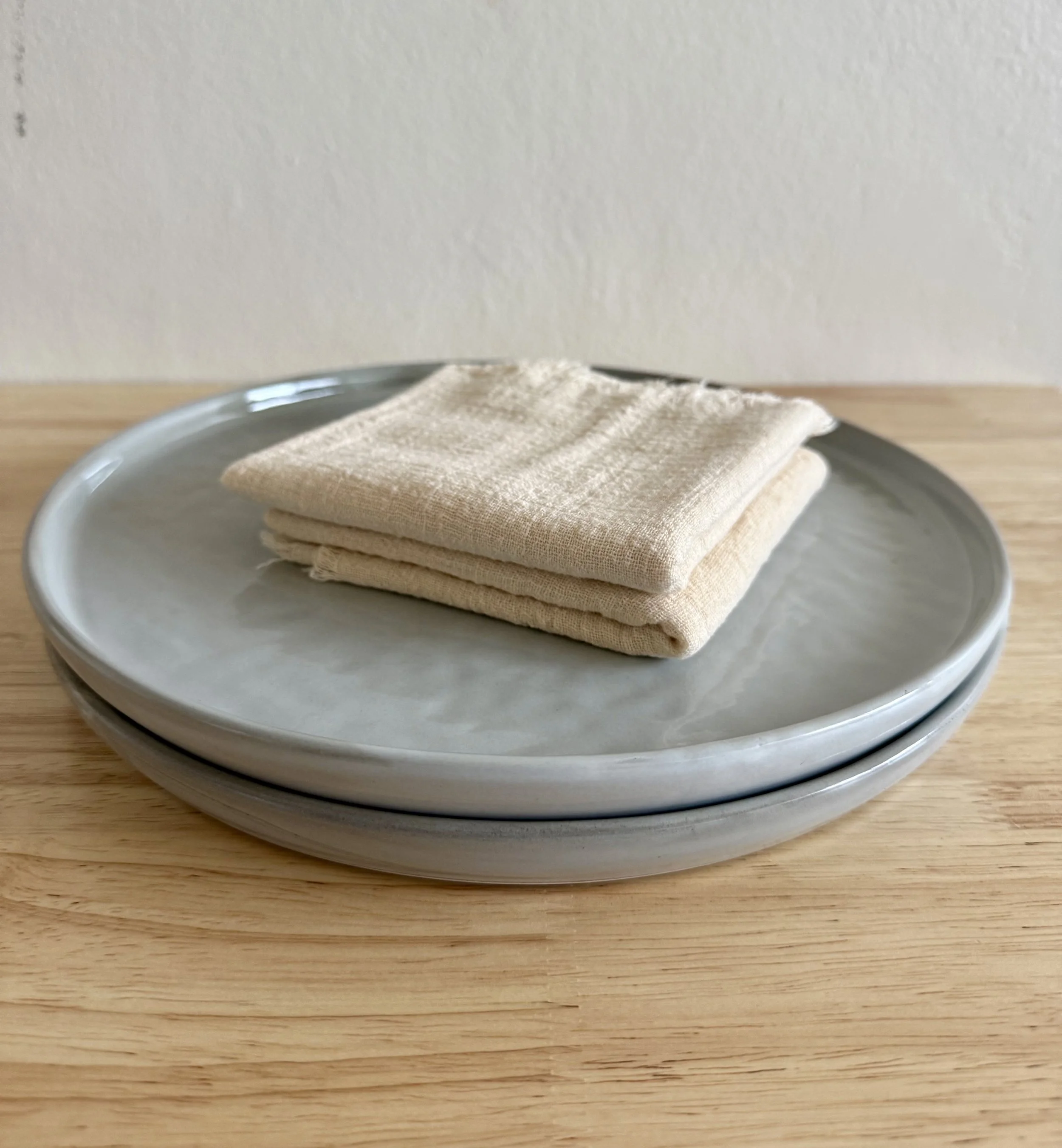2 plates and 2 napkins quality.jpg