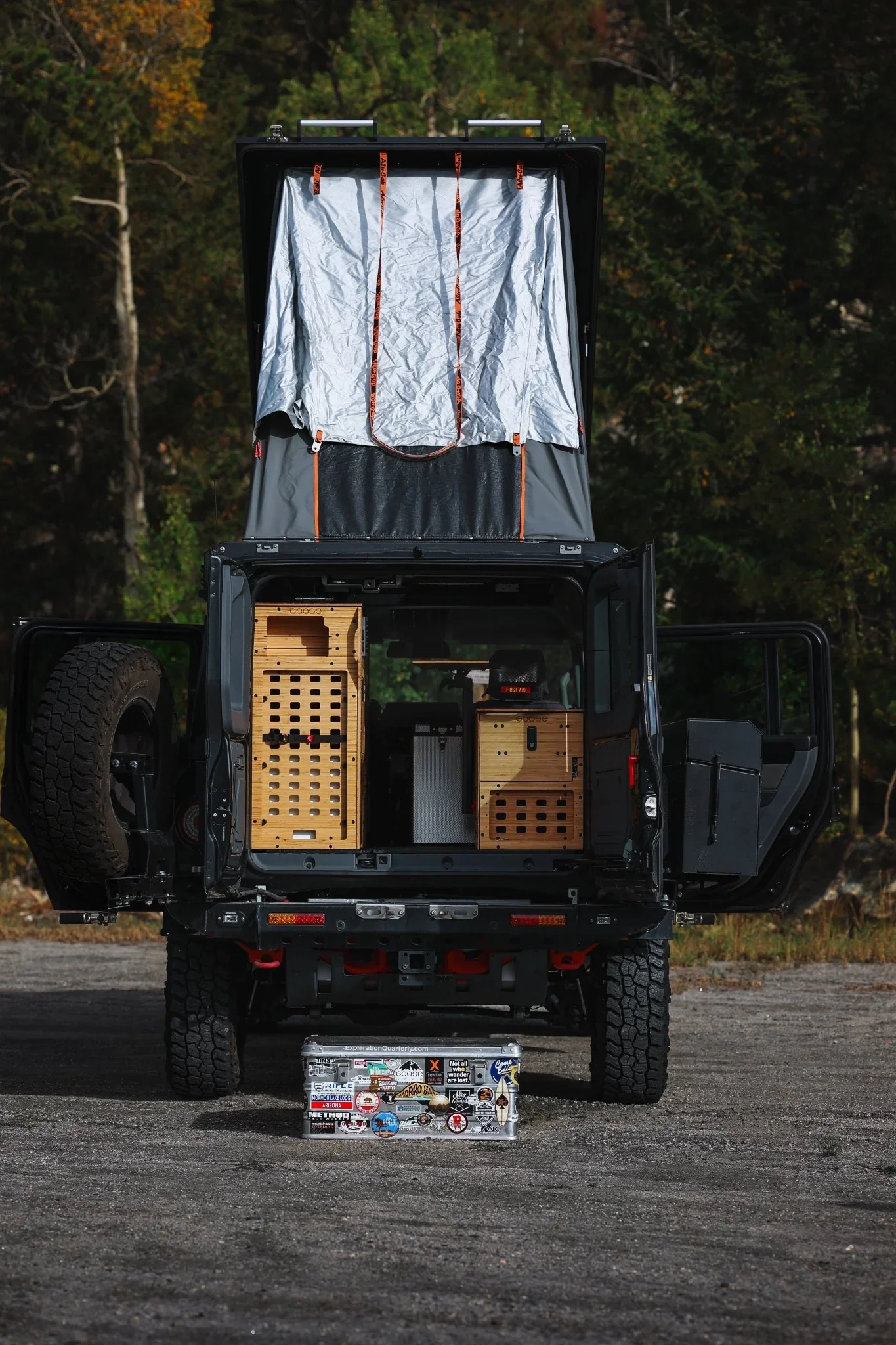 ineos-grenadier-2024-present-1st-gen-venture-series-roof-conversion-interior-rci-4951256.webp