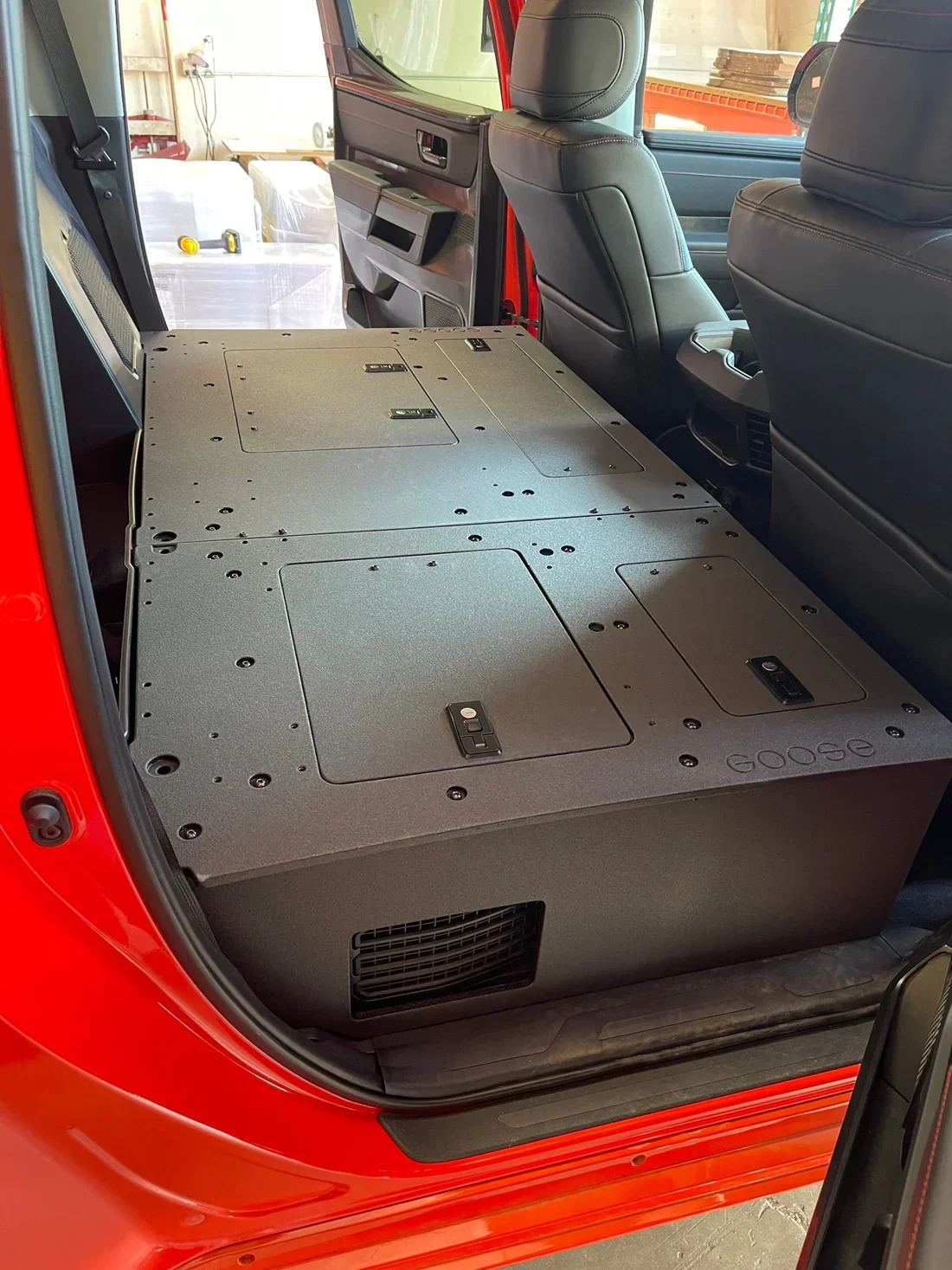 toyota-tundra-2022-present-3rd-gen-crewmax-second-row-seat-delete-plate-system-702237.webp