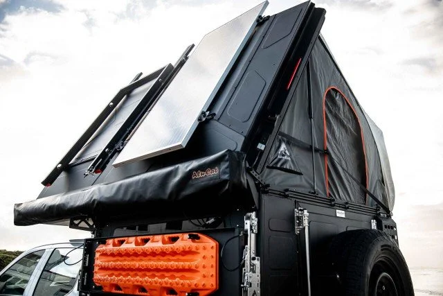 alu-cab-modcap-dc-camper-for-mid-size-5-beds__09528.jpg