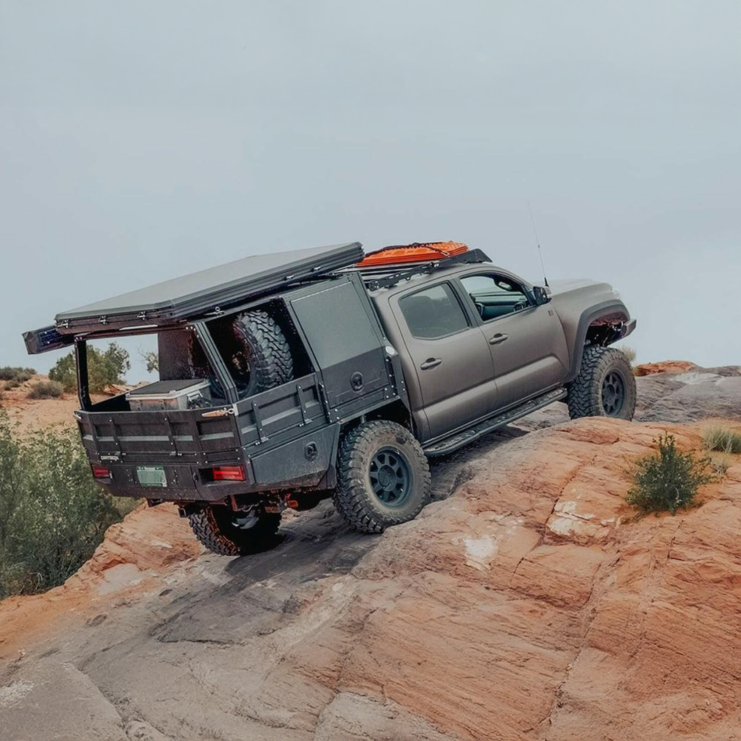 Flatbed System Half Box - Dirtbox Overland — TACTICAL APPLICATION
