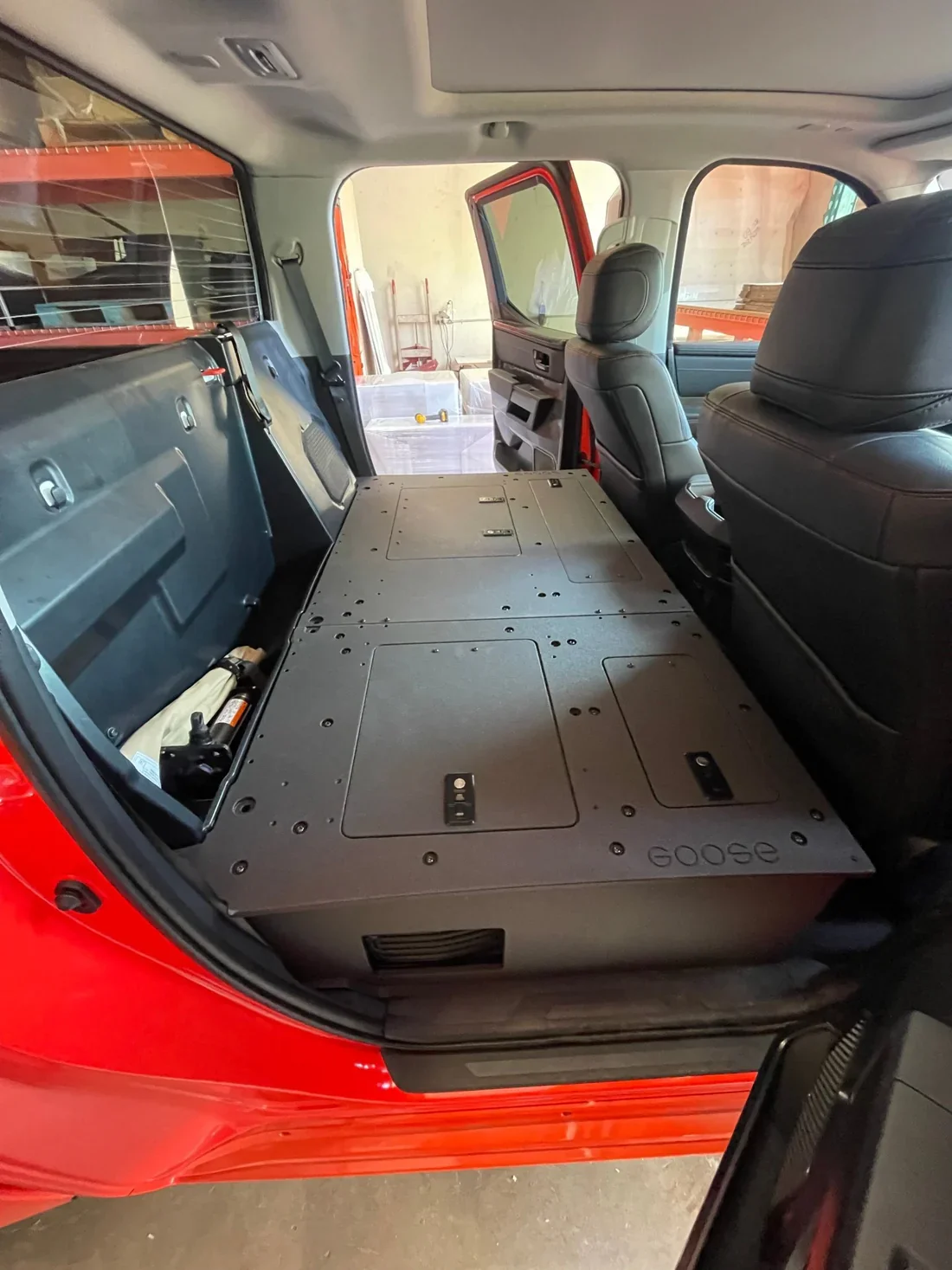 toyota-tundra-2022-present-3rd-gen-crewmax-second-row-seat-delete-plate-system-395602.webp