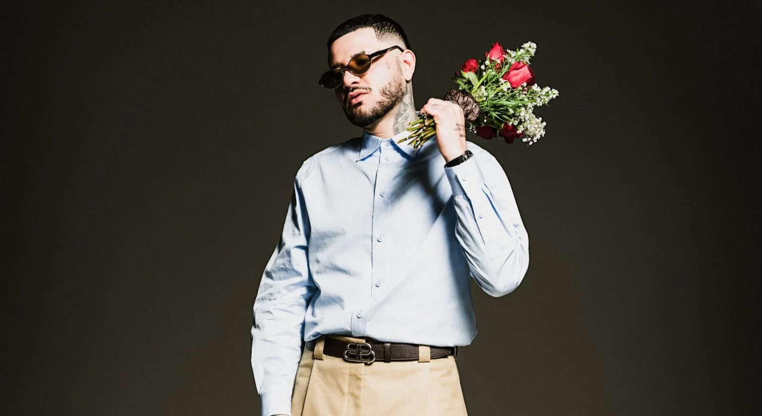 Diego Cadavid photographing ROLLING STONE for KAPO Miami