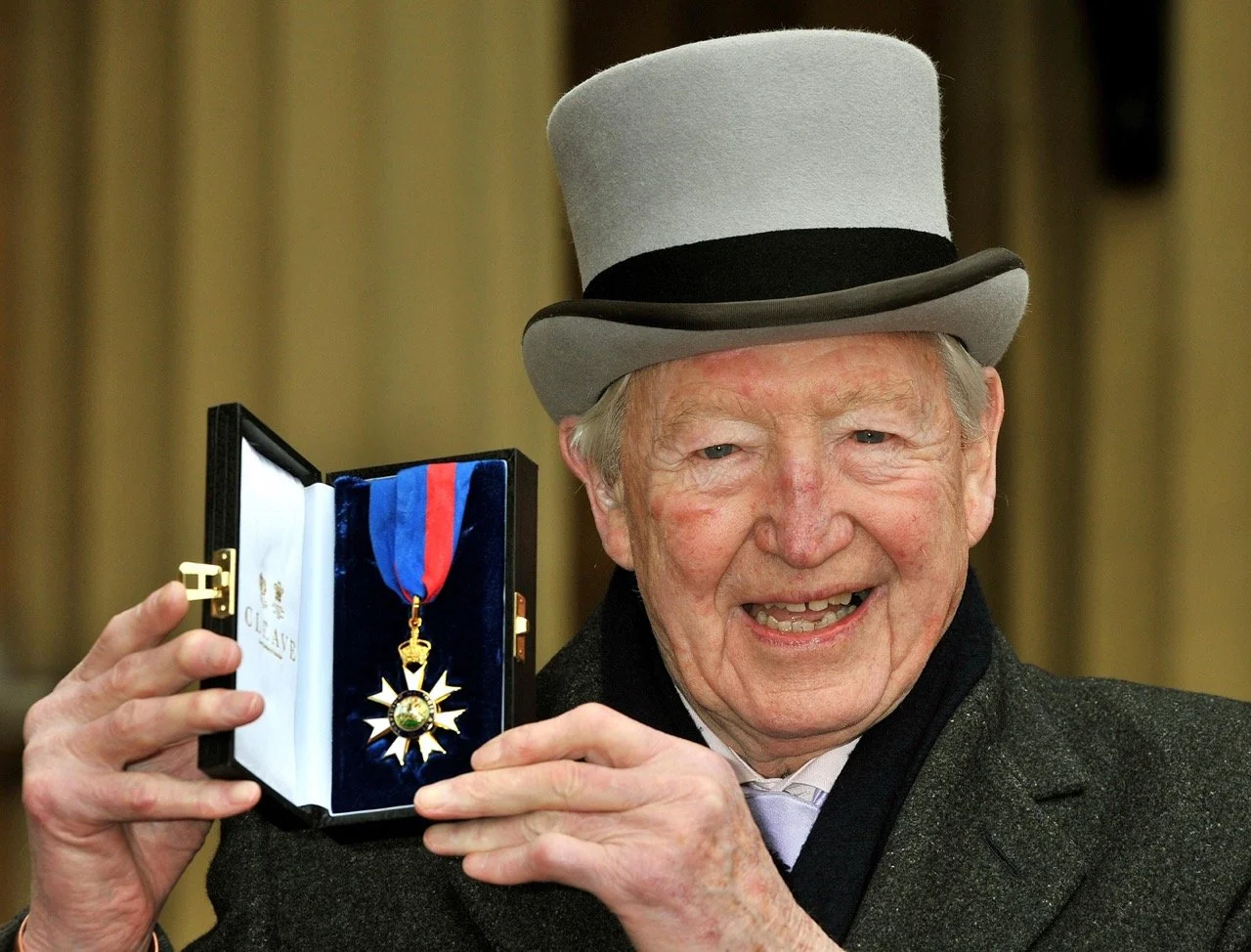 Sandy Gall, RIP