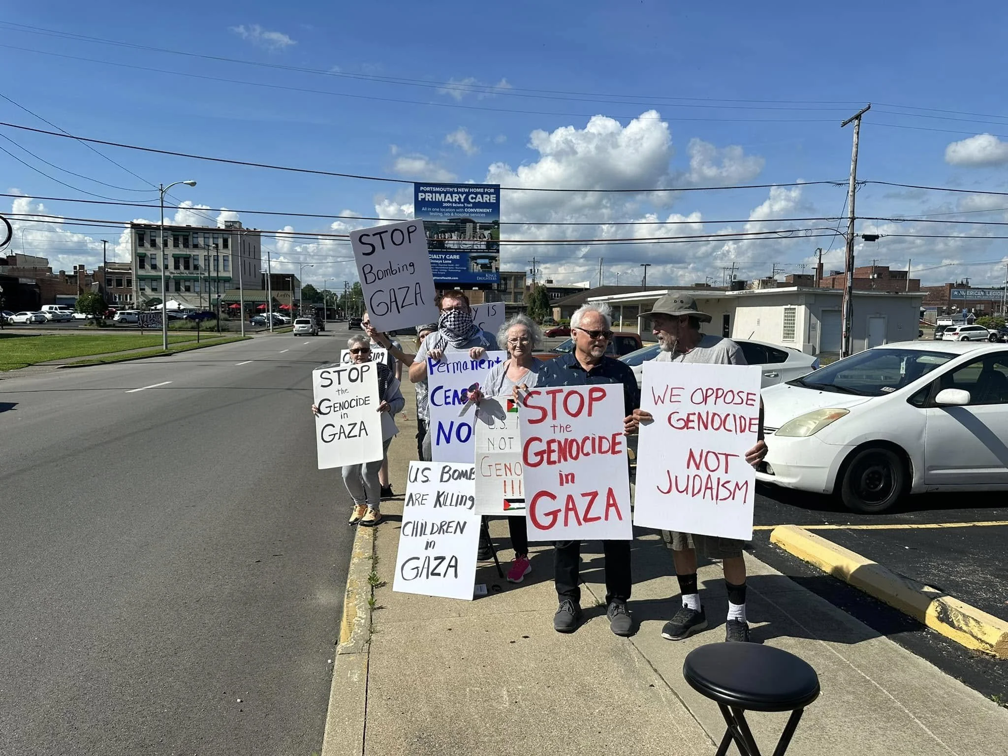 Opinion:&nbsp;Local Group Embraces Radical Nonviolence&nbsp;