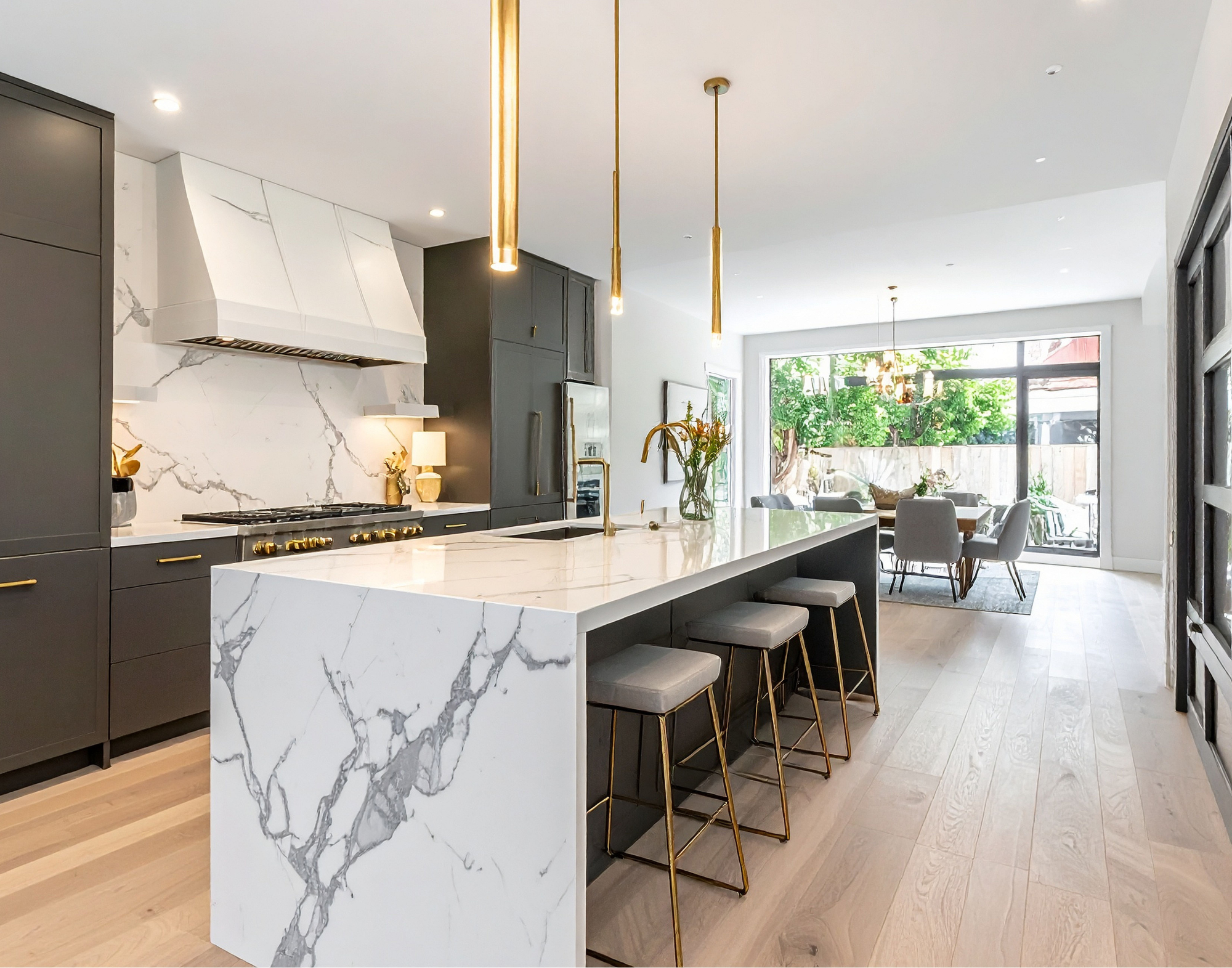 How designers and builders can work with a custom stone fabricator