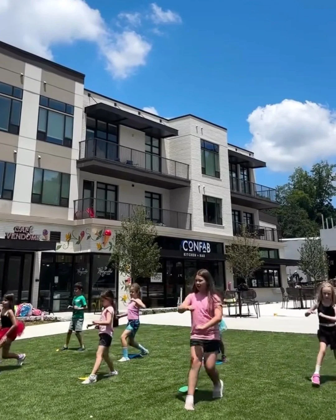 Registration for Summer Dance Camp is OPEN and we can&rsquo;t wait!

If your dancer loved camp last year (or wants to try it for the first time), now&rsquo;s the time to grab a spot. Different themes each week including KPop, Tap, Ballet, Magical Cre