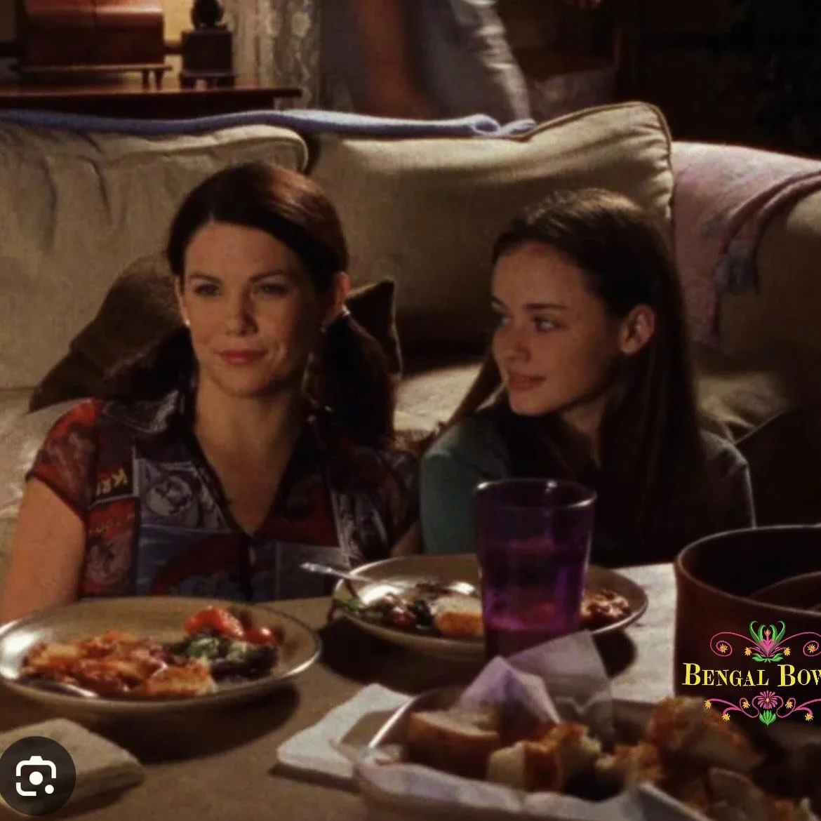 When the temperatures start dropping, it is time for Gilmore Girls and soup! Our four lentils soup is the perfect warming treat. 🎃🍁🍂
