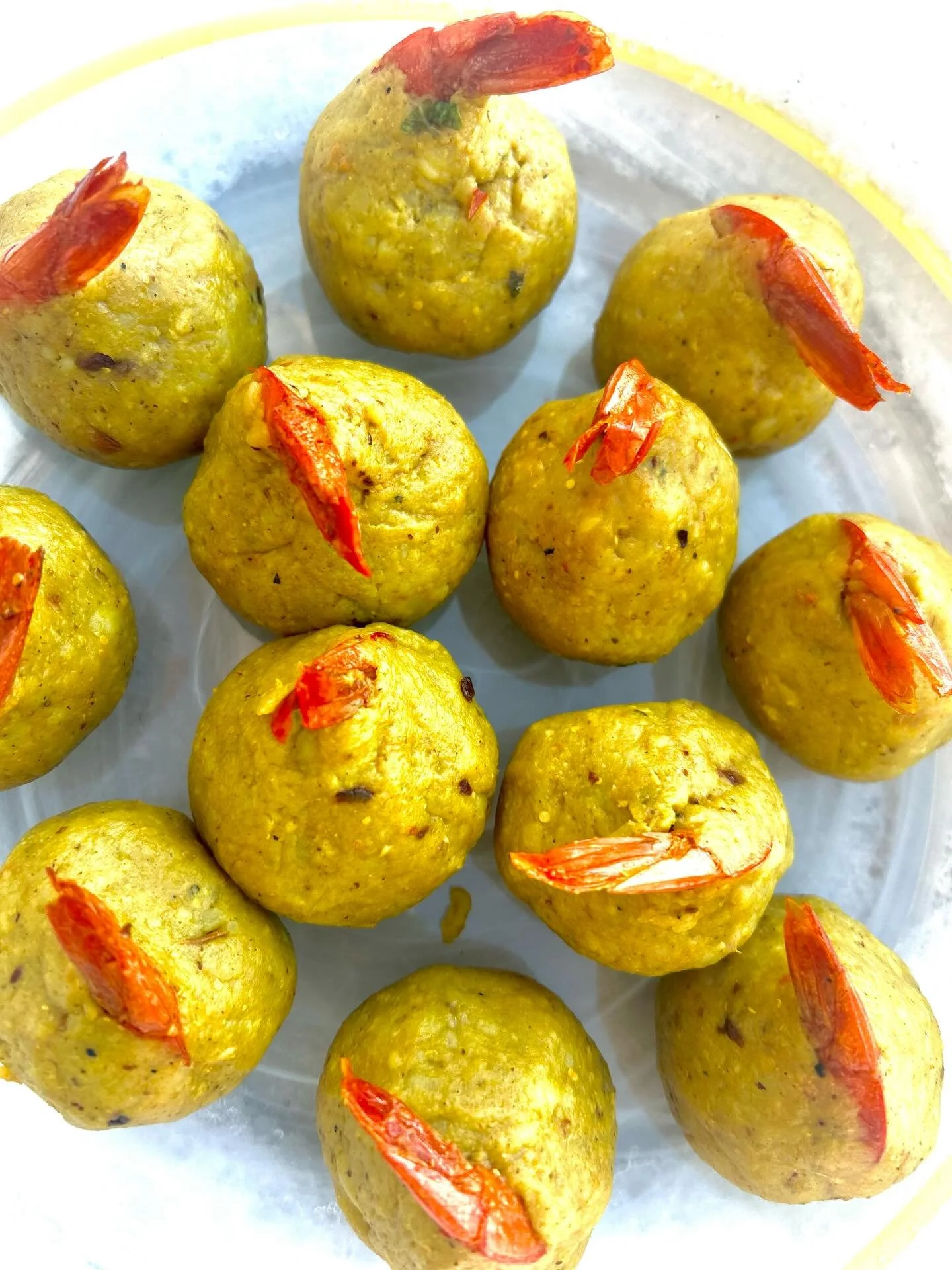 Did you have a chance to try the latest from Bengal Bowls? If so, leave a comment and let me know what you thought of the Shrimp wrapped in masala aloo. 🍤🍤🍤