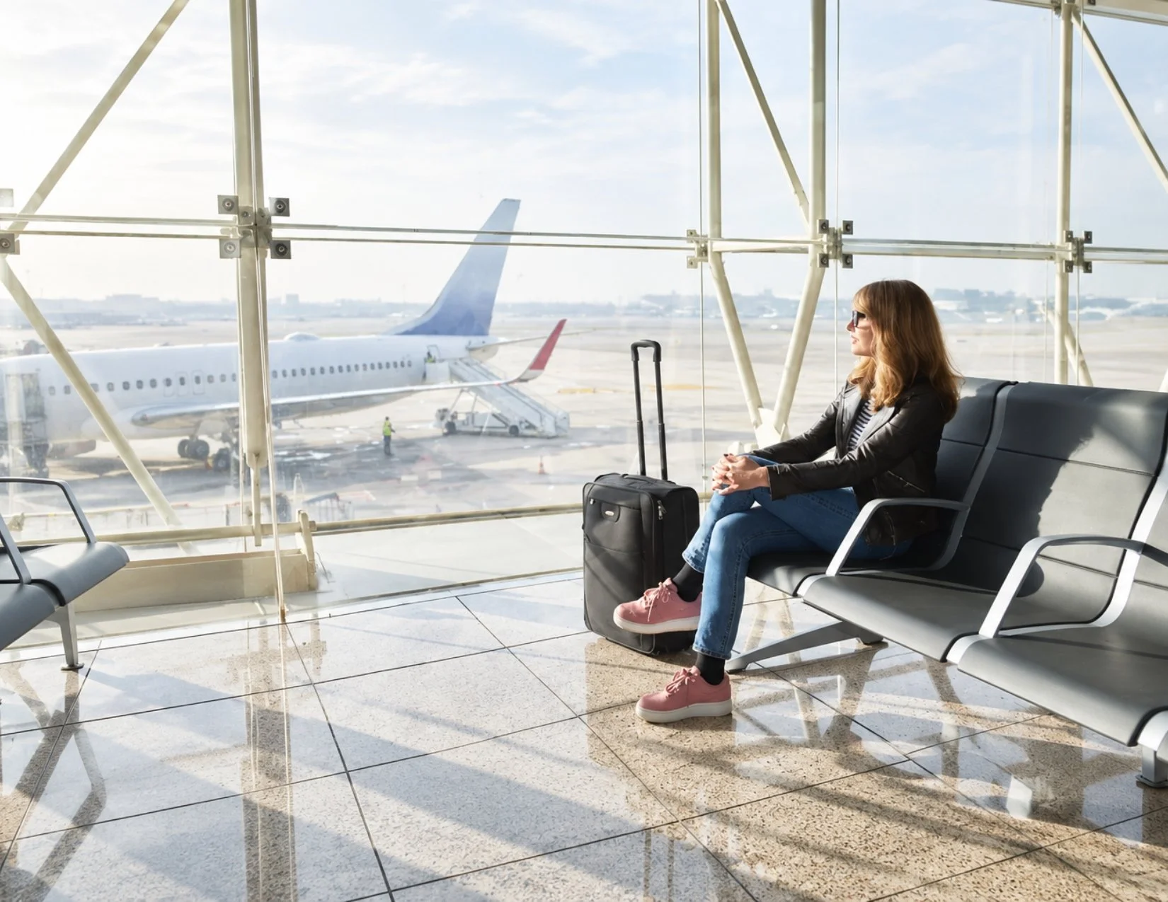 9 Simple Tips for Flying with Back Pain