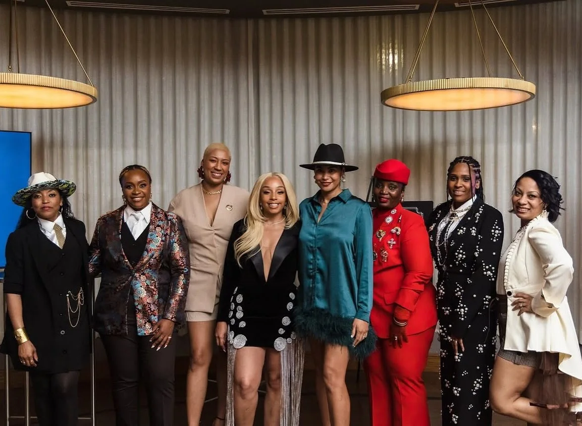 Meet the Case Crew- a group of extraordinary women who wear many crowns and somehow make it all look effortless.
Each of them runs her own design firm, leads her household, shows up for her family, and still finds the time and heart to show up for th