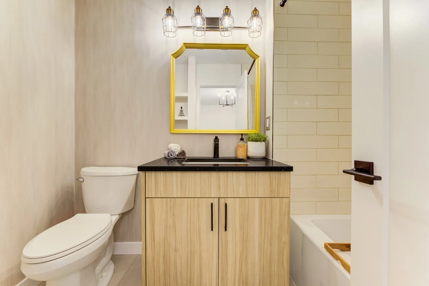 11936 145 Ave-29.jpg