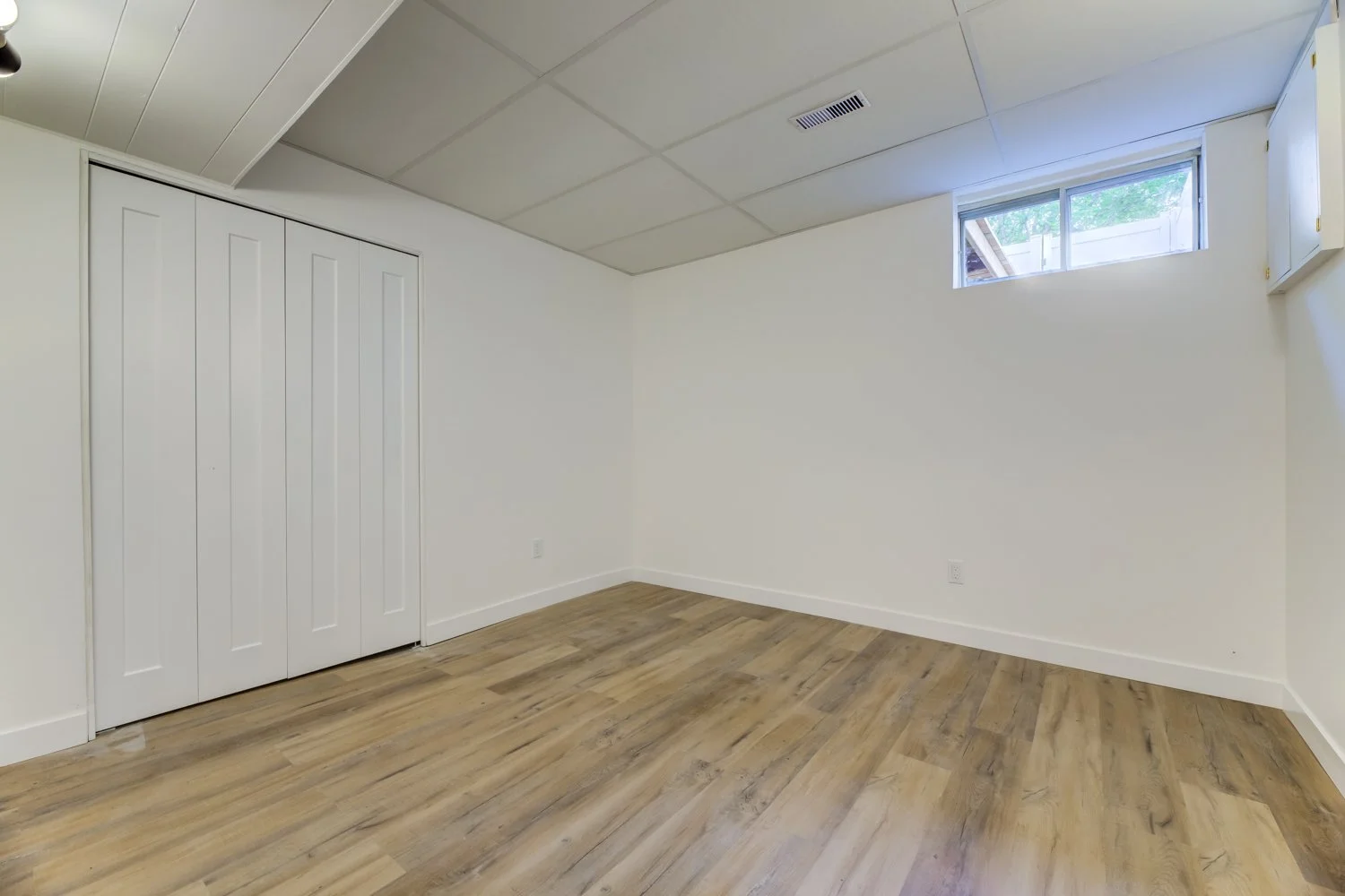 11936 145 Ave-44.jpg