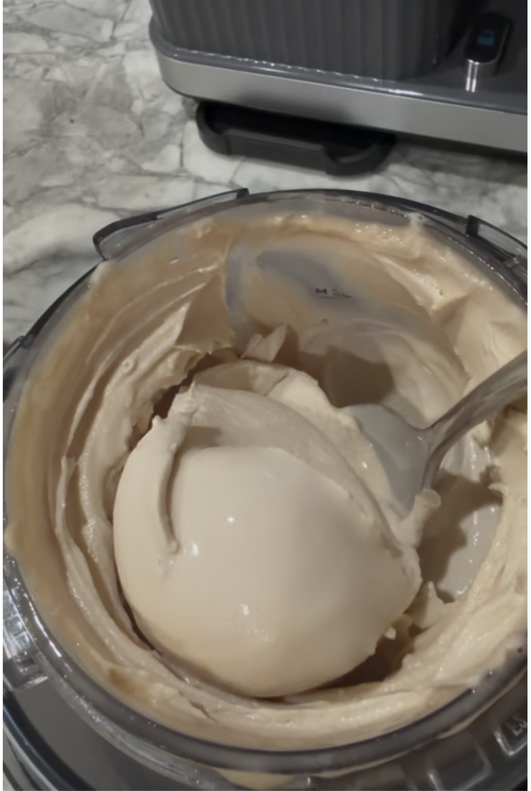 Cinnamon Roll Protein Ice Cream