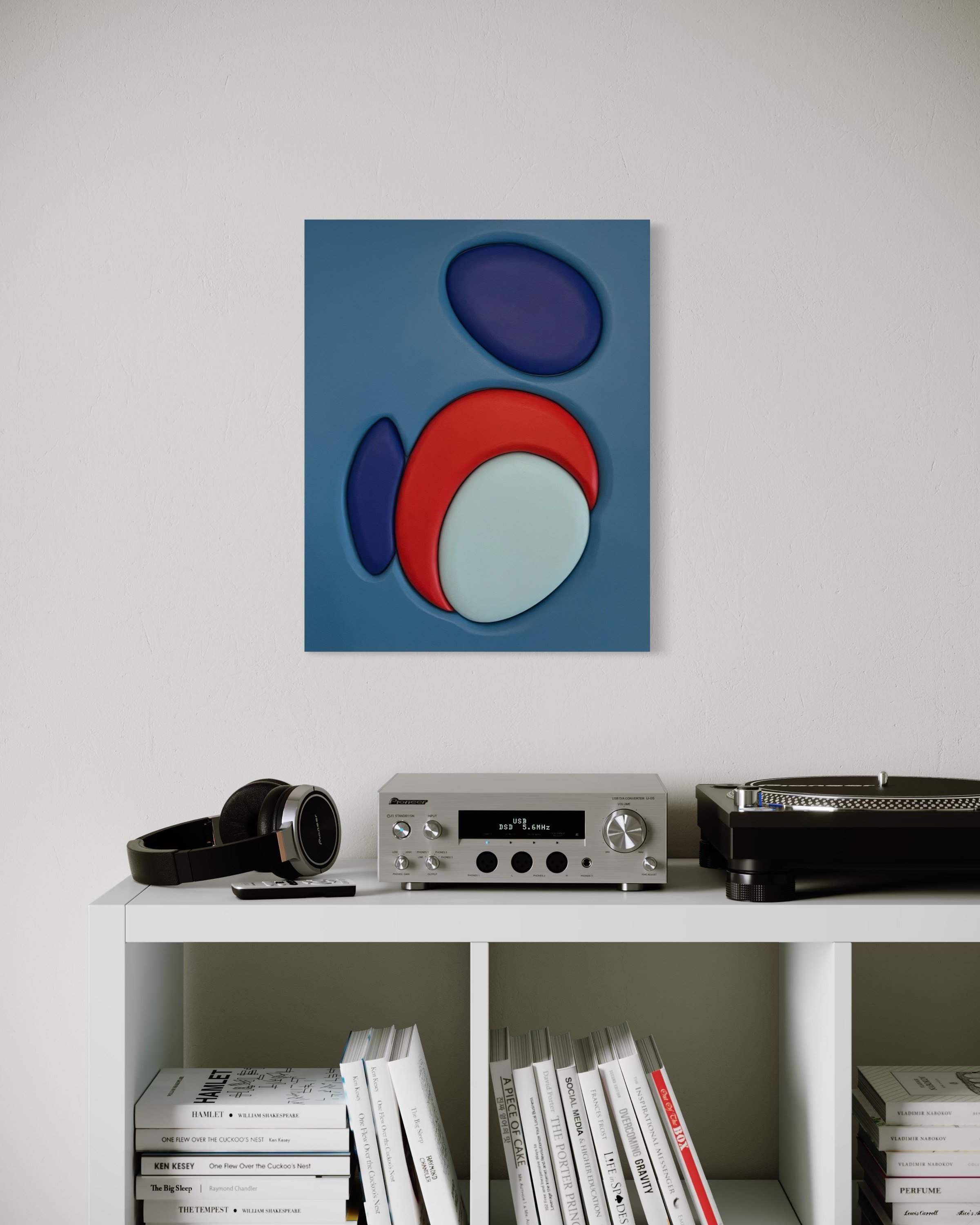 Objets sur table bleue