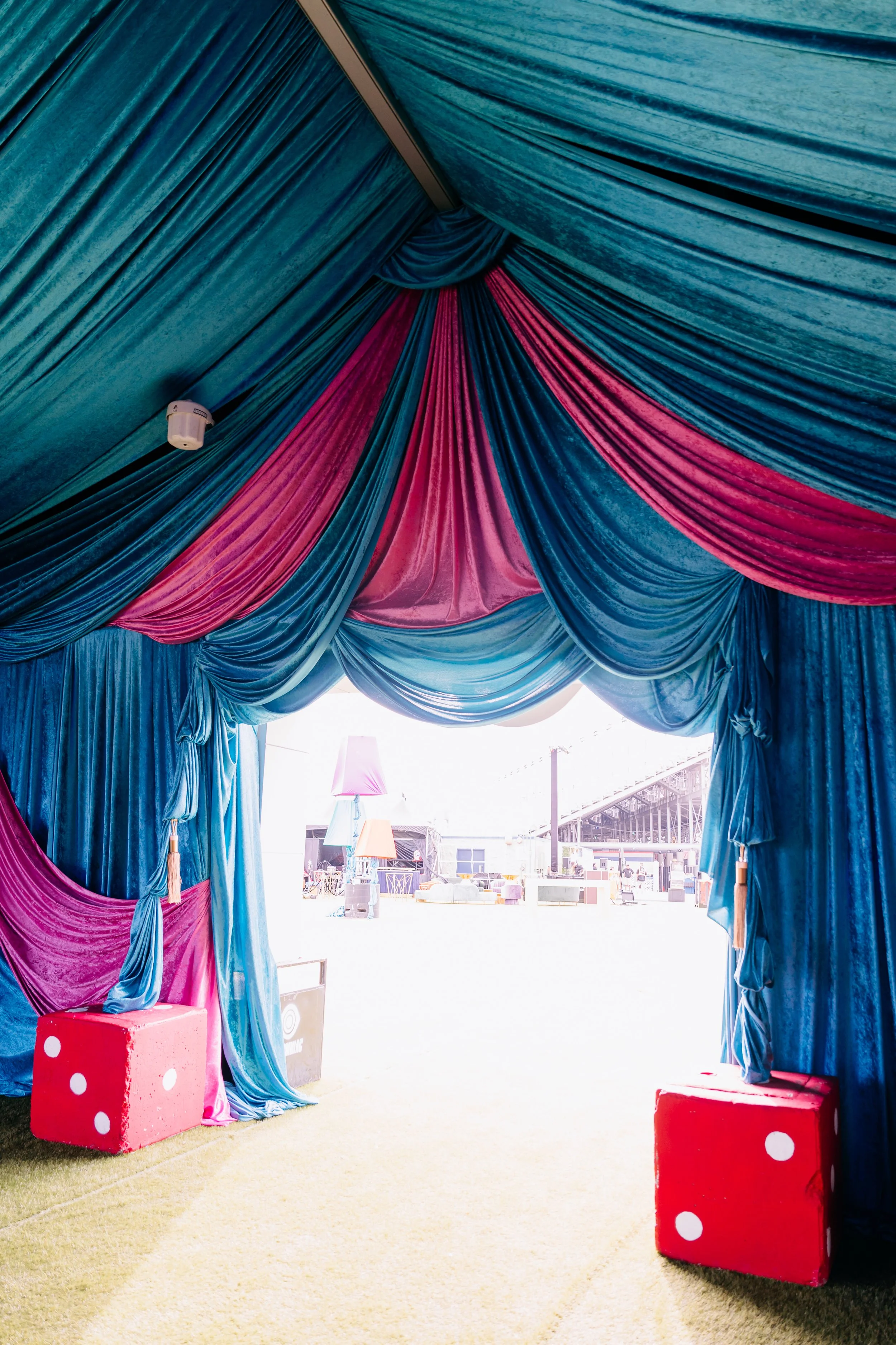 EDCLV25_ArtistLounge13U_192 (1).jpg