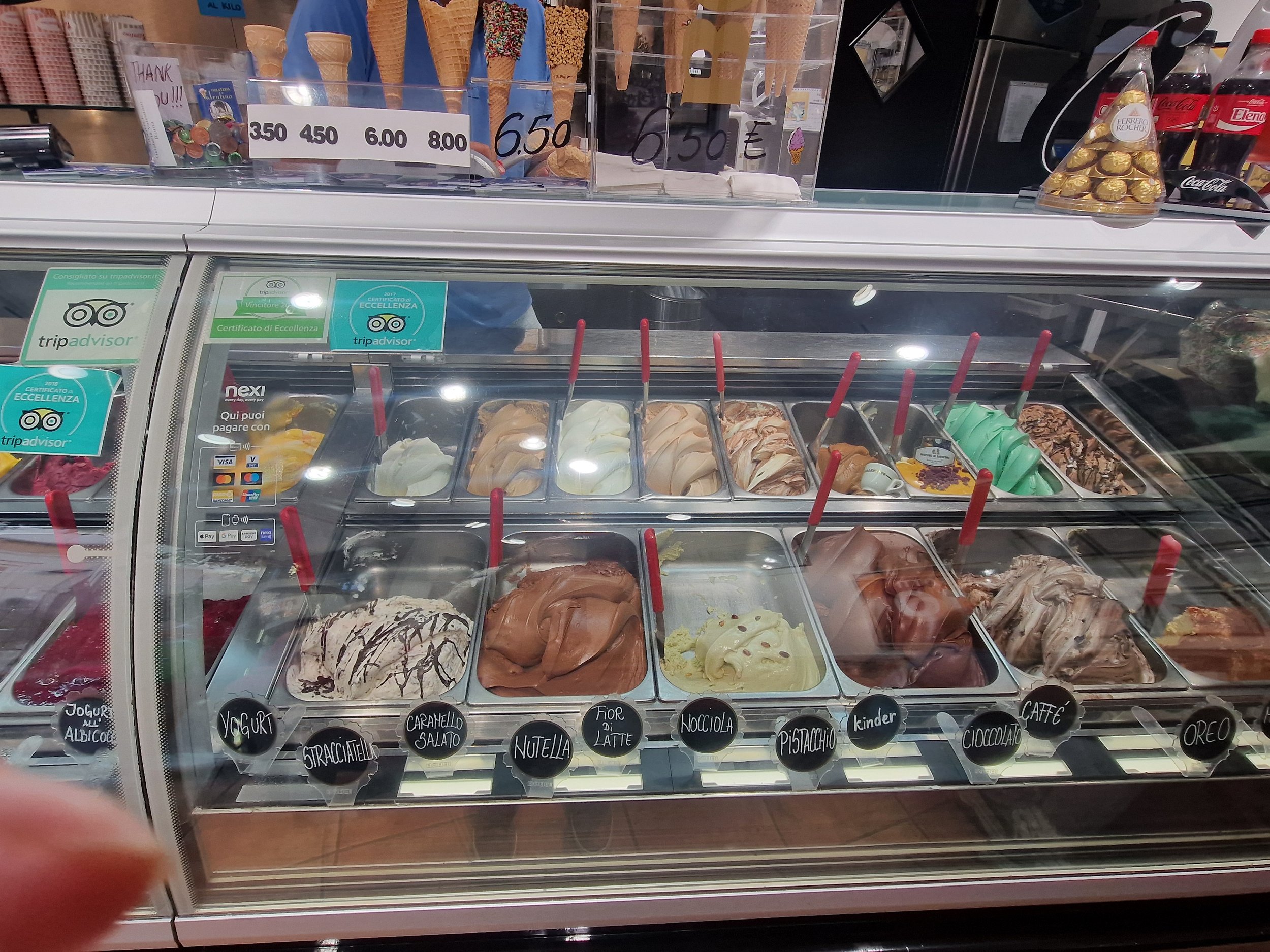 Gelato tasting in Rome