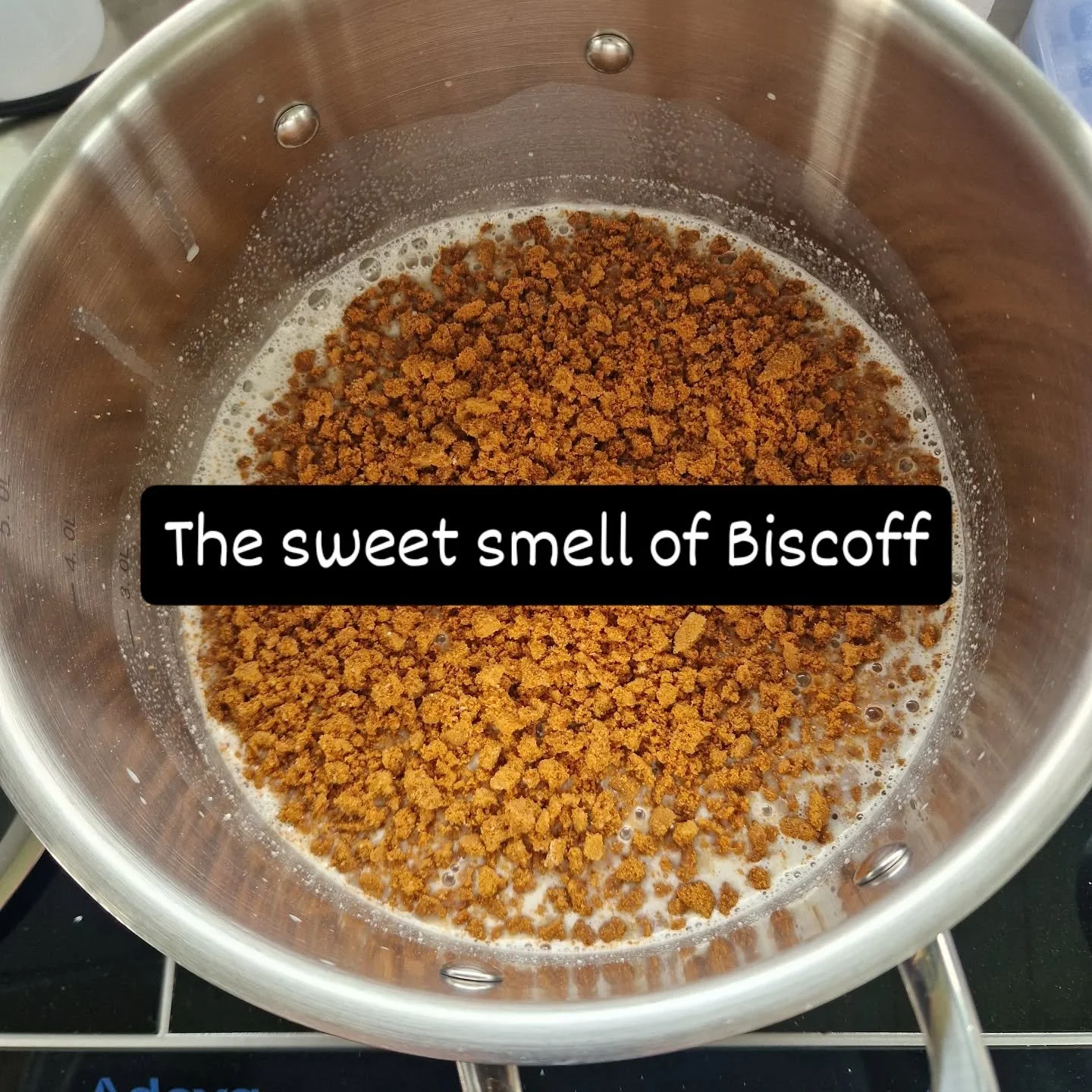 Making a nut free biscoff brew for a couple of my favourite customers.

'cause it's that magical time of the year when we should all be enjoying gelato.

#nutfree #dairyfree #biscoff #gelatoweather #springtime